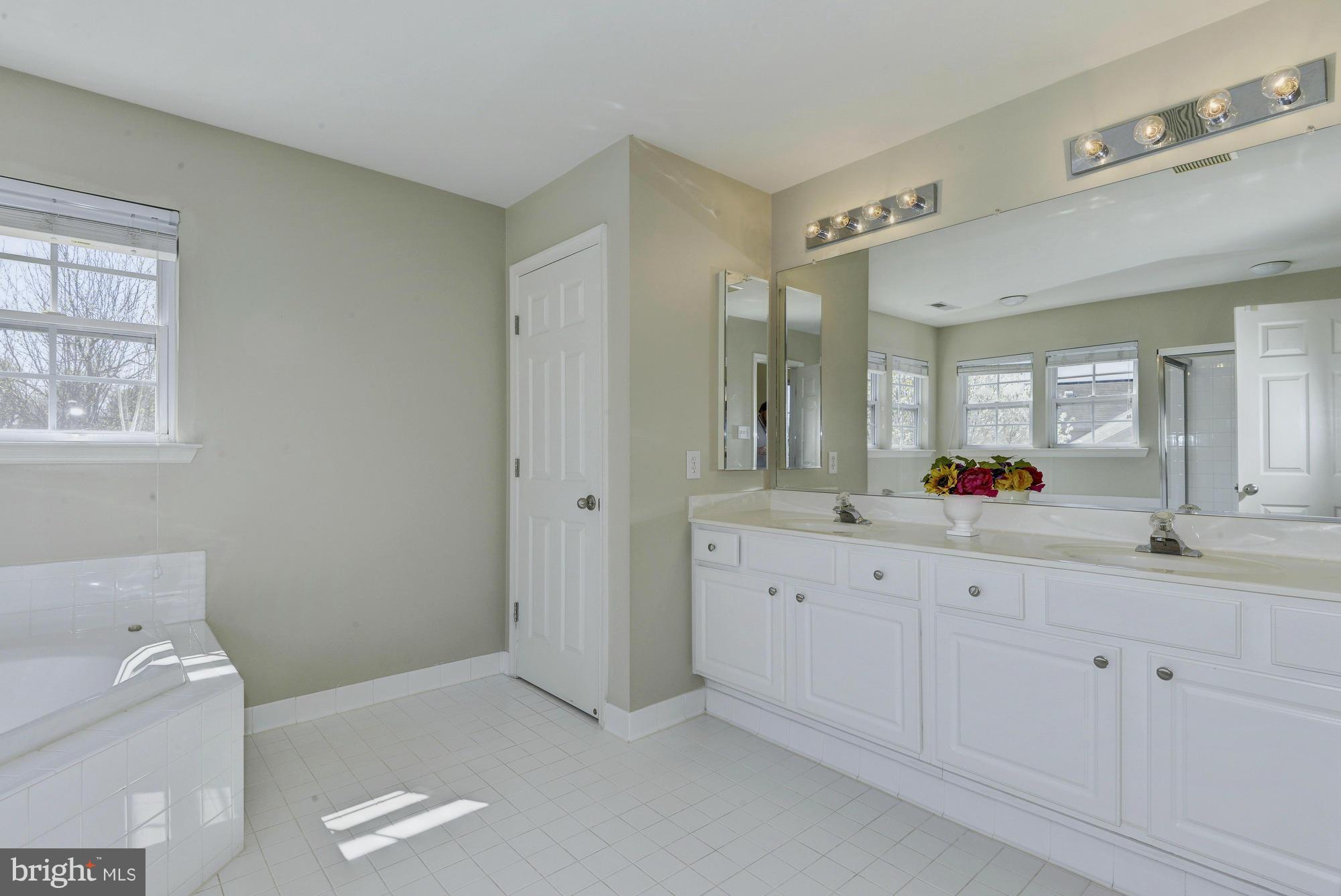 TREYBURN - Residential