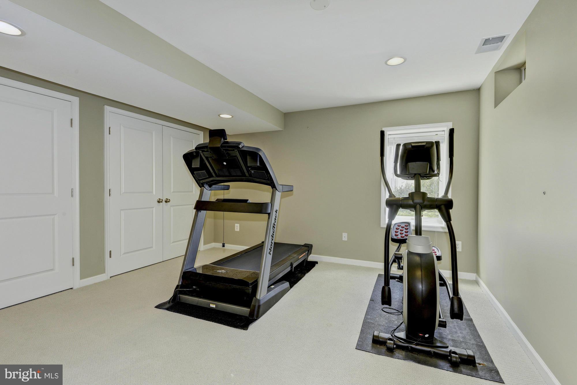 TREYBURN - Residential