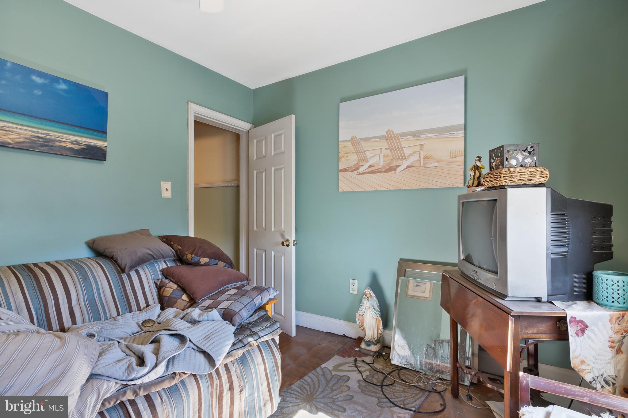 LOWER MOYAMENSING - Residential