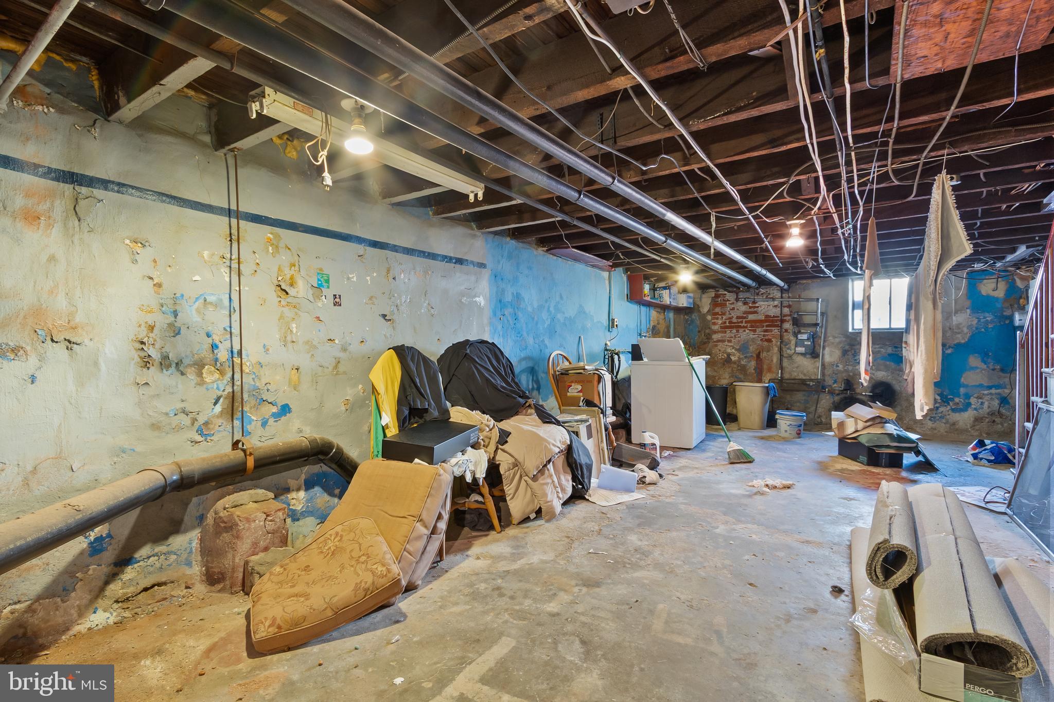 LOWER MOYAMENSING - Residential