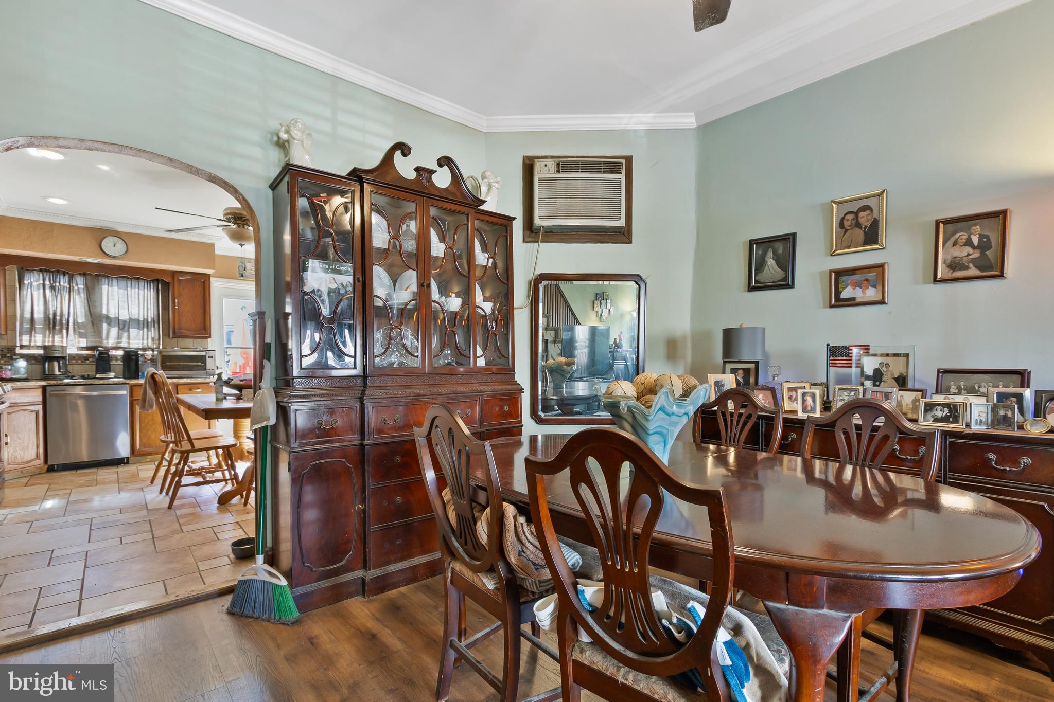 LOWER MOYAMENSING - Residential