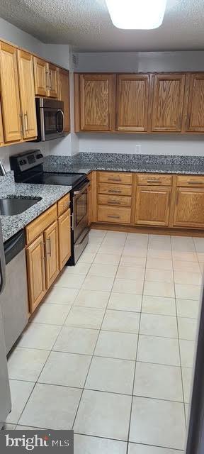 200 N PICKETT STREET 411