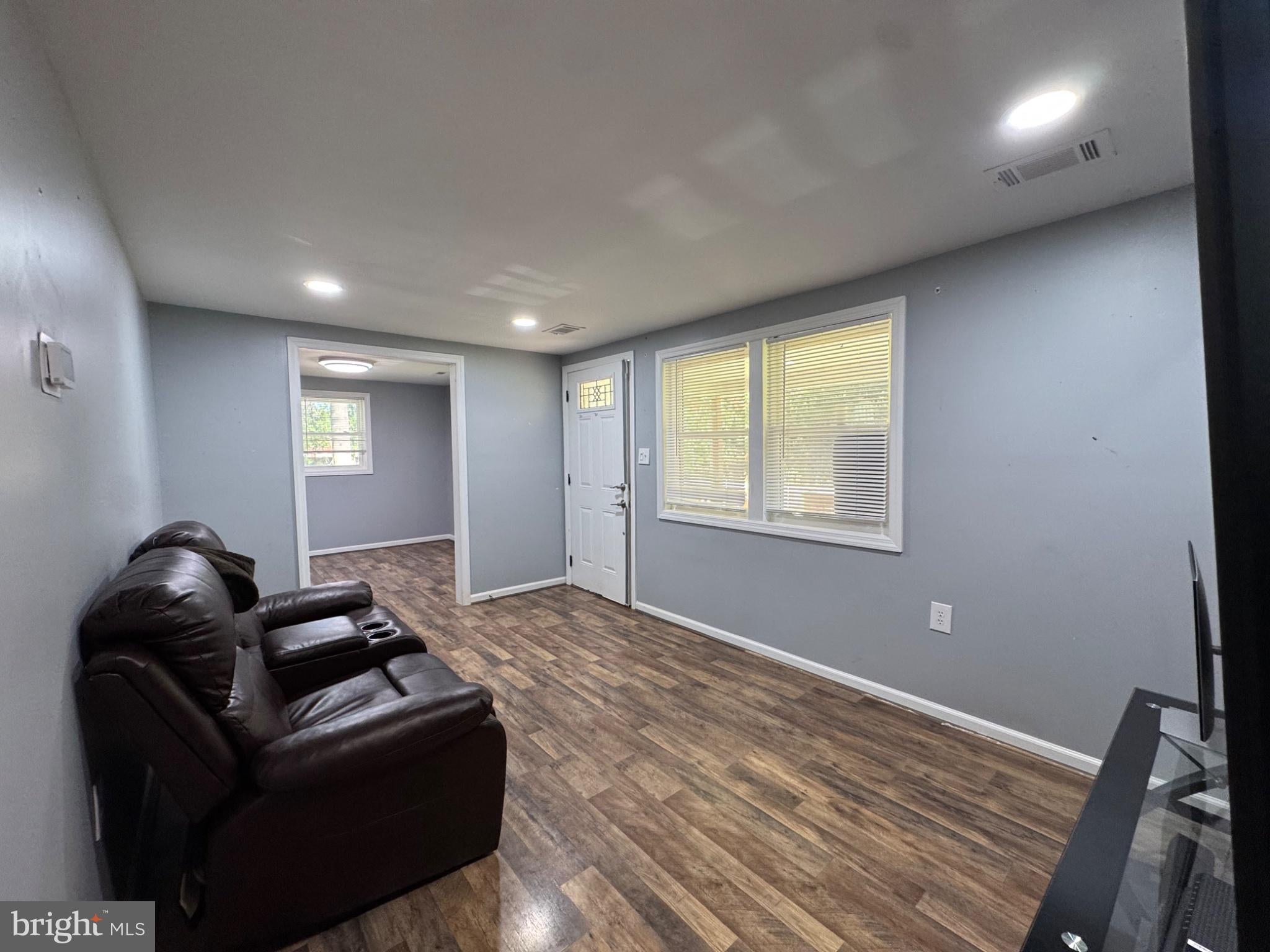 7306 JACKSONVILLE AVENUE