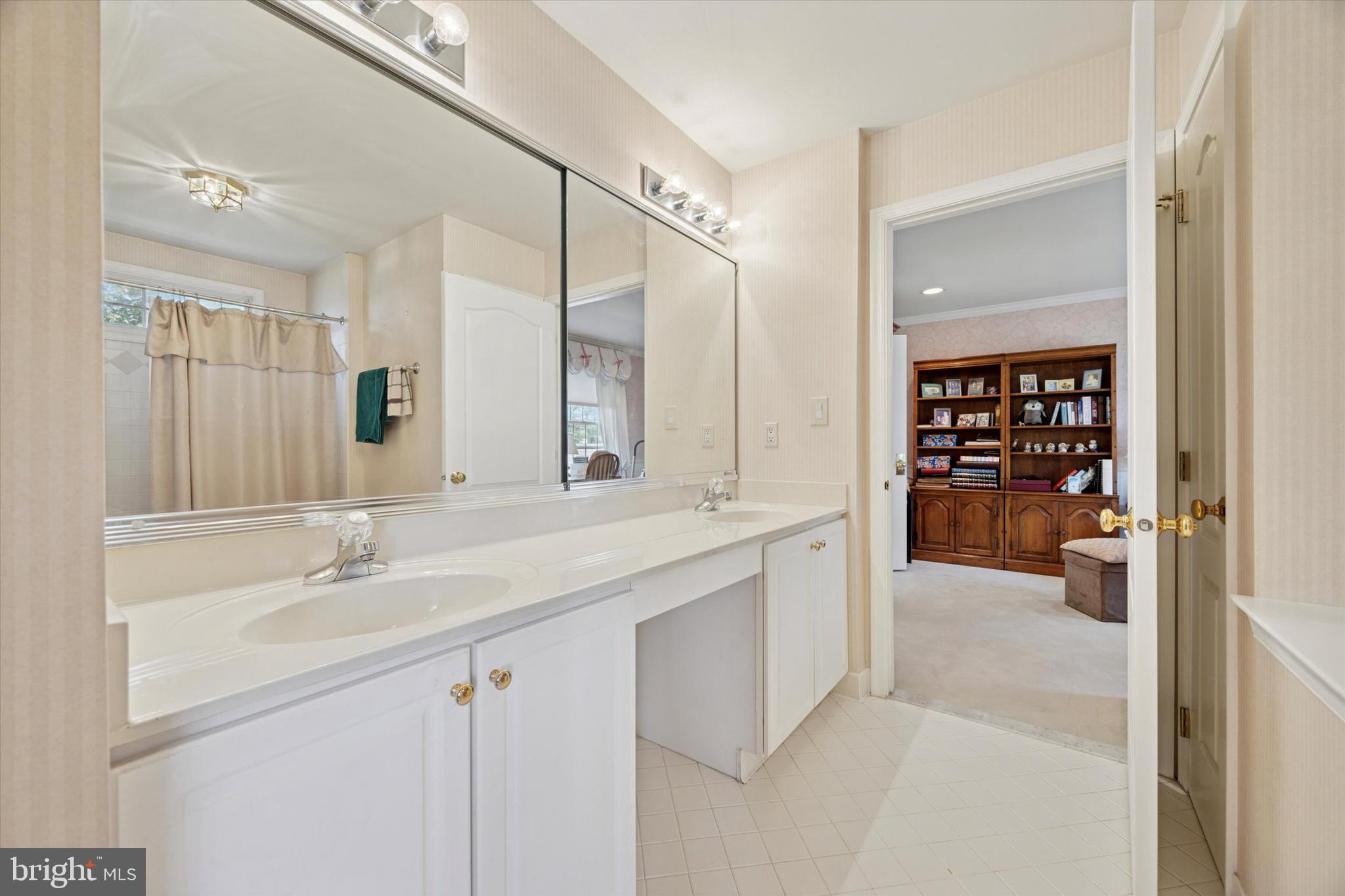 BLUE BELL CC - Residential