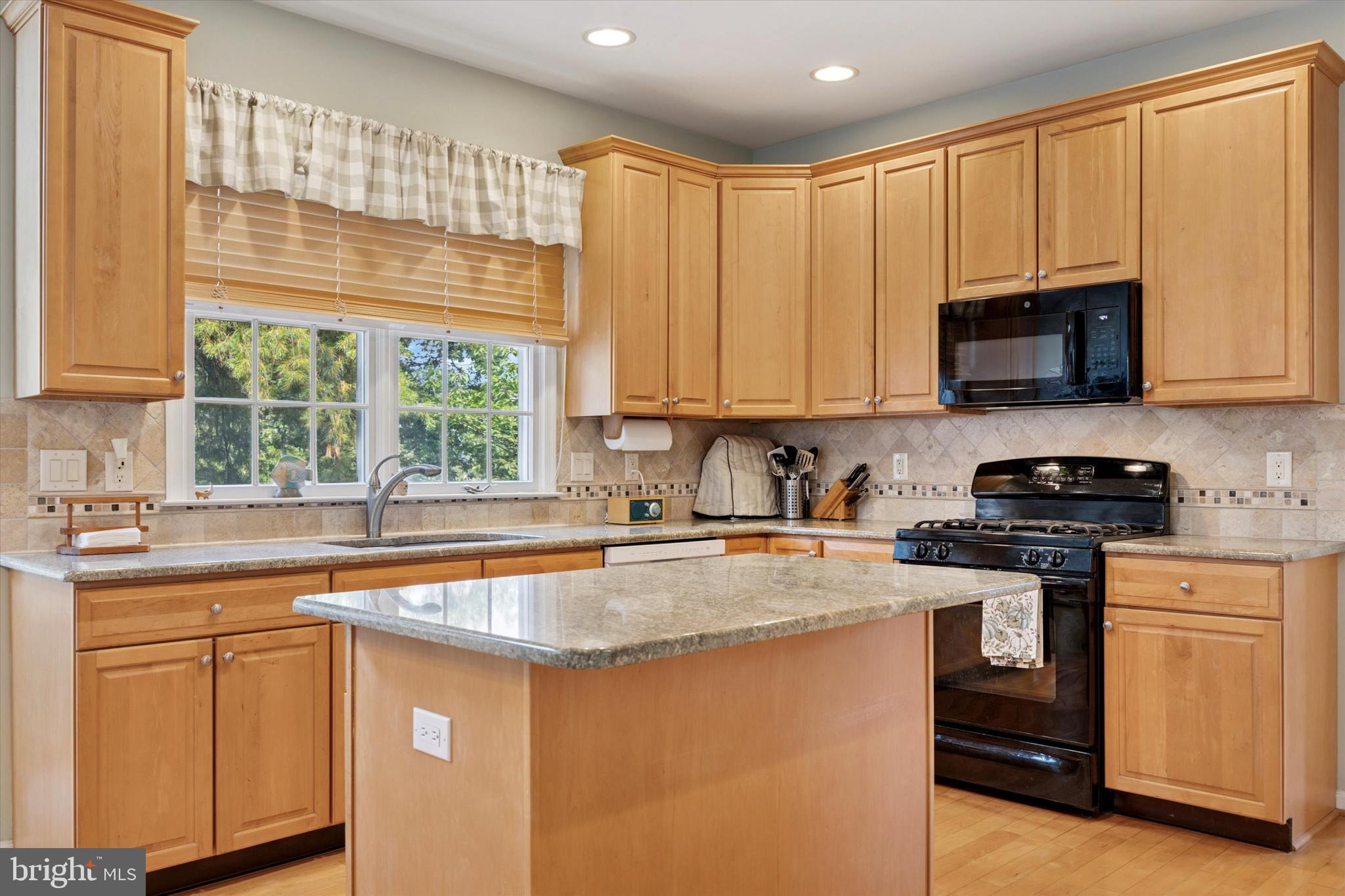 BLUE BELL CC - Residential