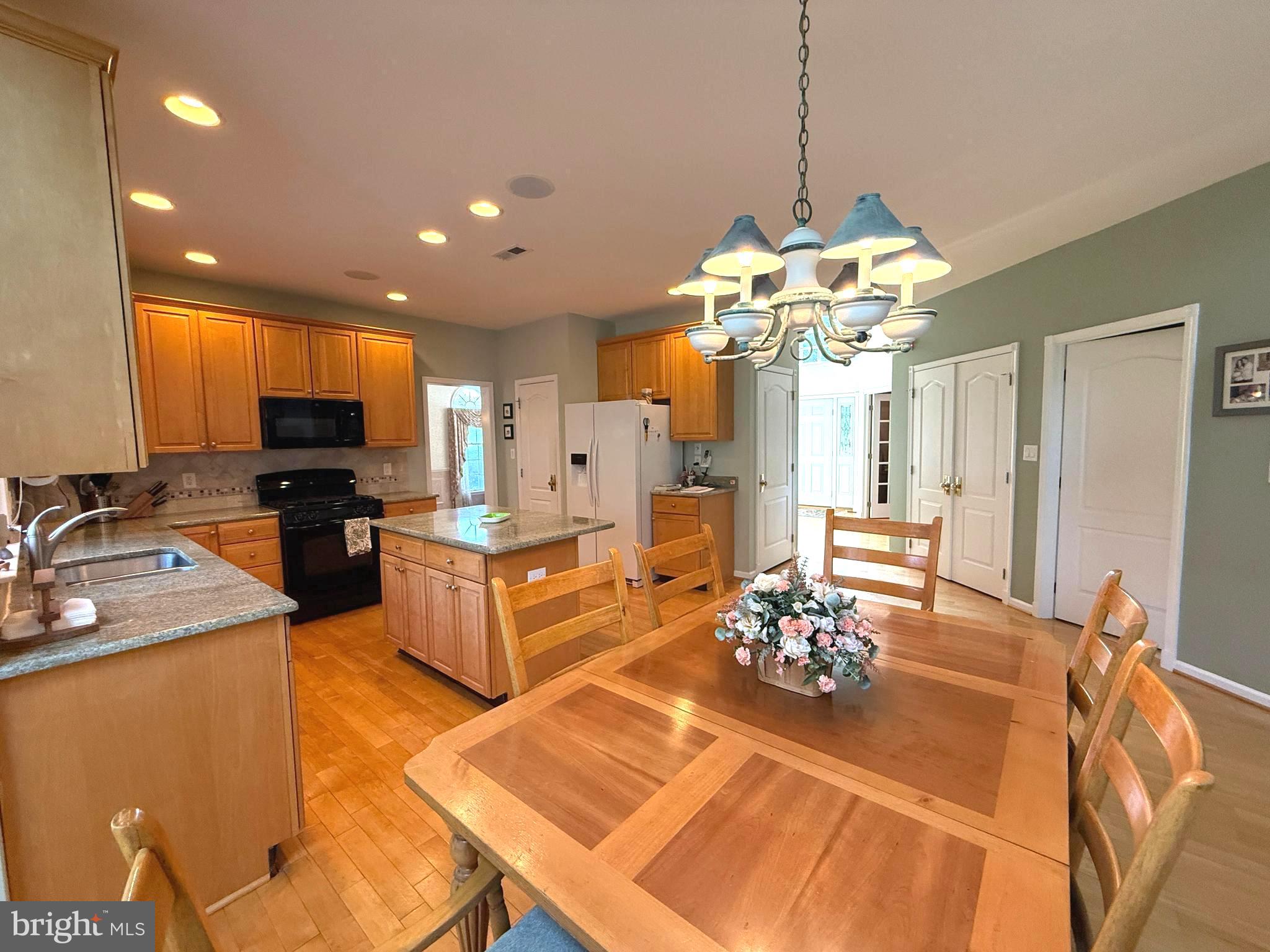 BLUE BELL CC - Residential