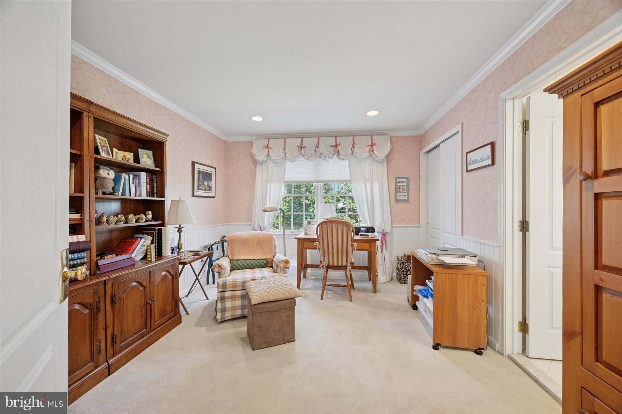 BLUE BELL CC - Residential