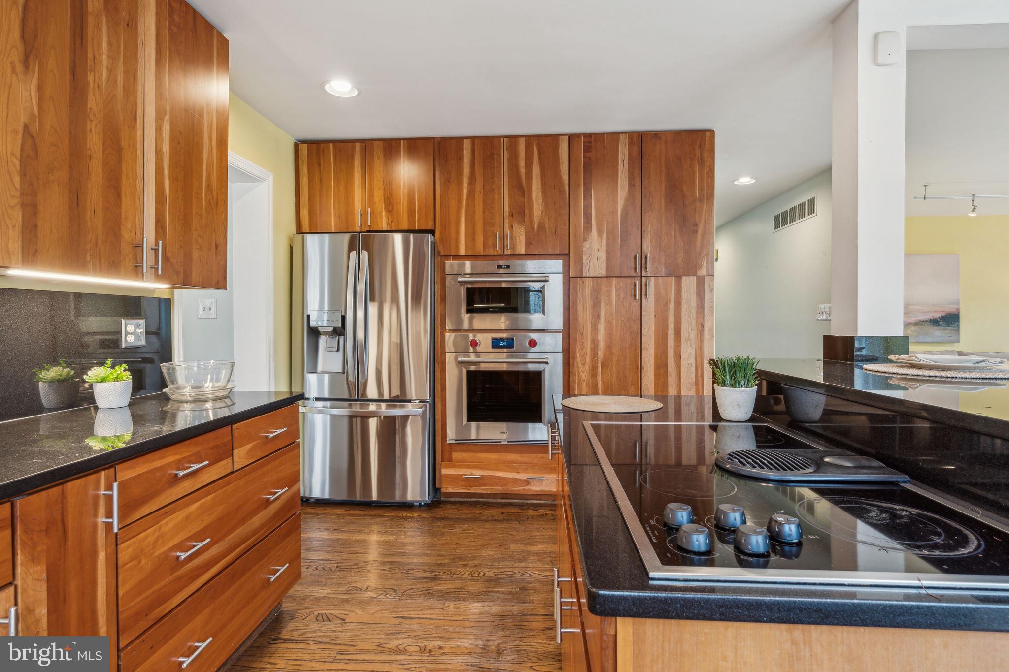 VILLAGE OF HICKORY RIDGE - Residential