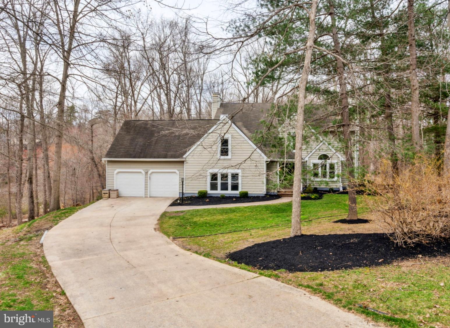 VILLAGE OF HICKORY RIDGE - Residential