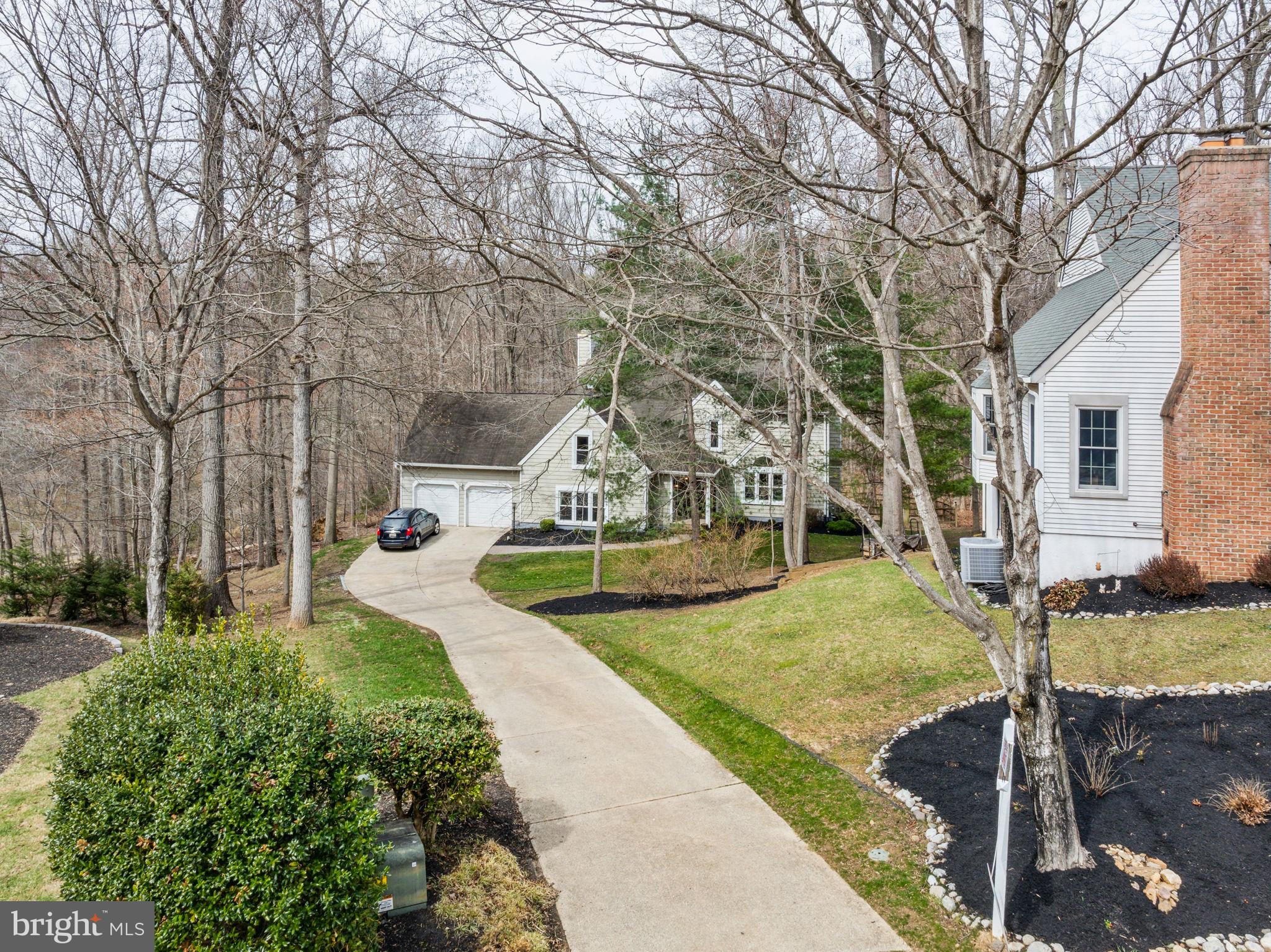 10986 SHADOW LANE