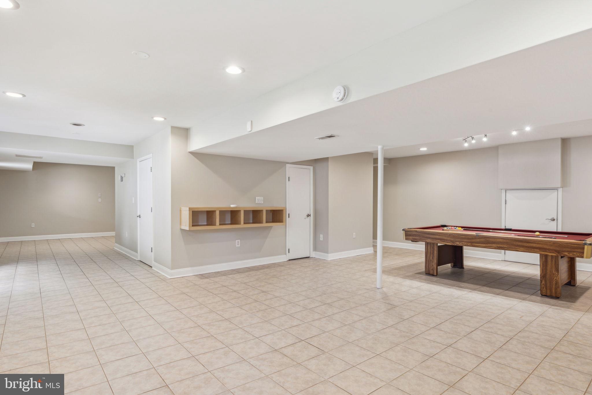 VILLAGE OF HICKORY RIDGE - Residential