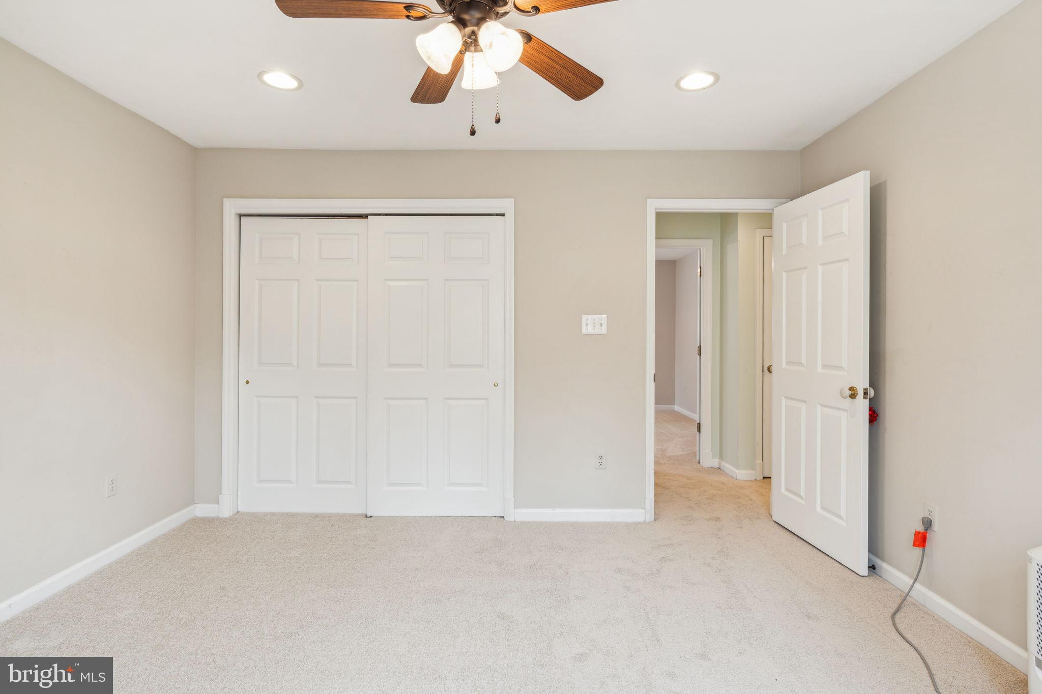 VILLAGE OF HICKORY RIDGE - Residential