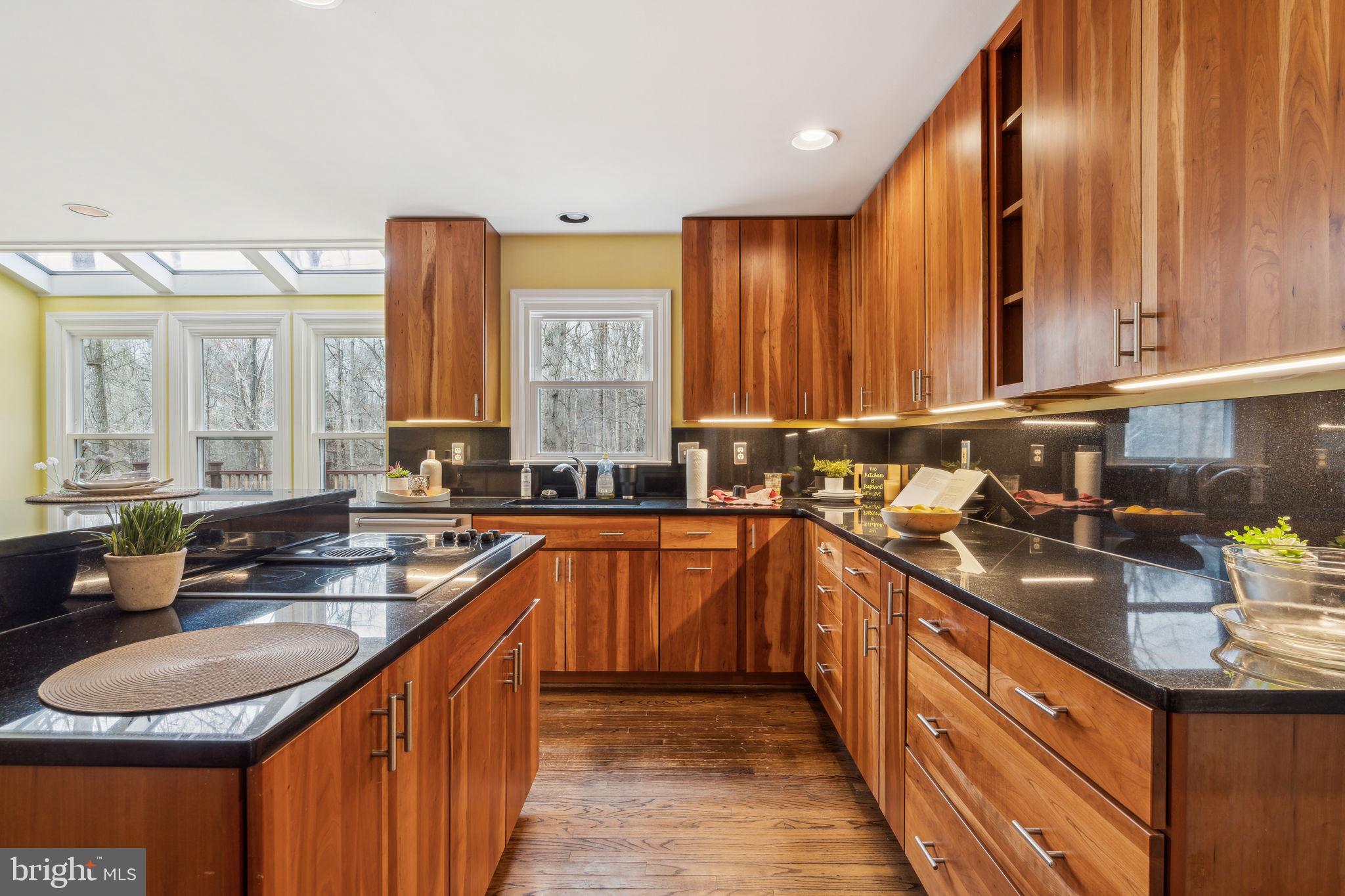 VILLAGE OF HICKORY RIDGE - Residential