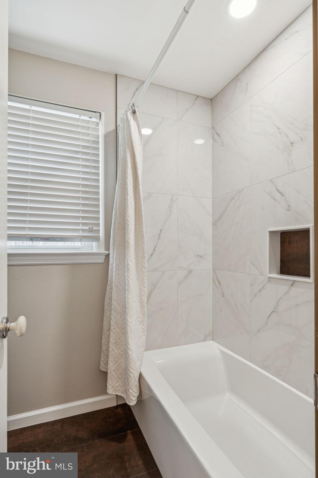 VILLAGE OF HICKORY RIDGE - Residential