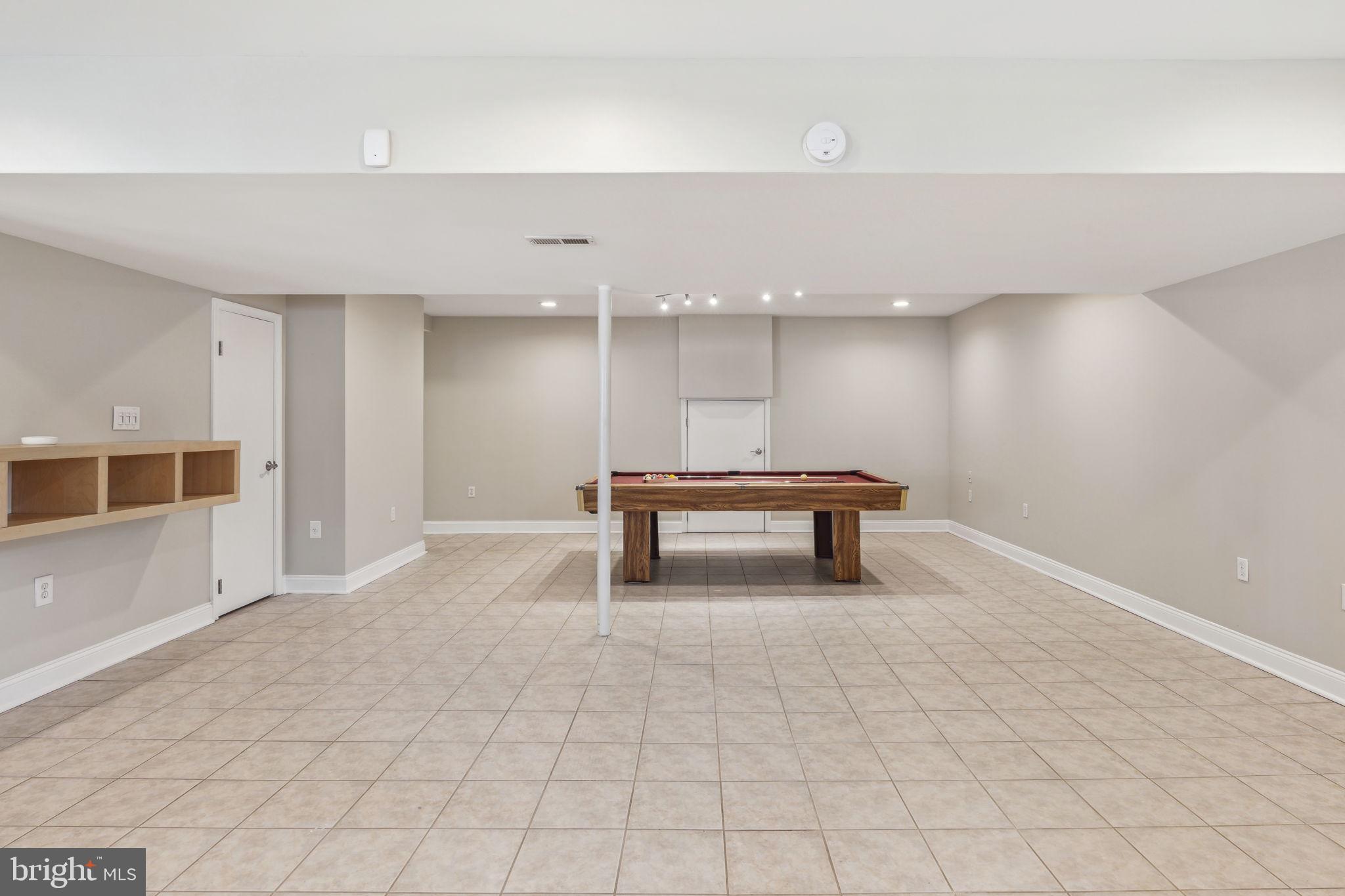 VILLAGE OF HICKORY RIDGE - Residential