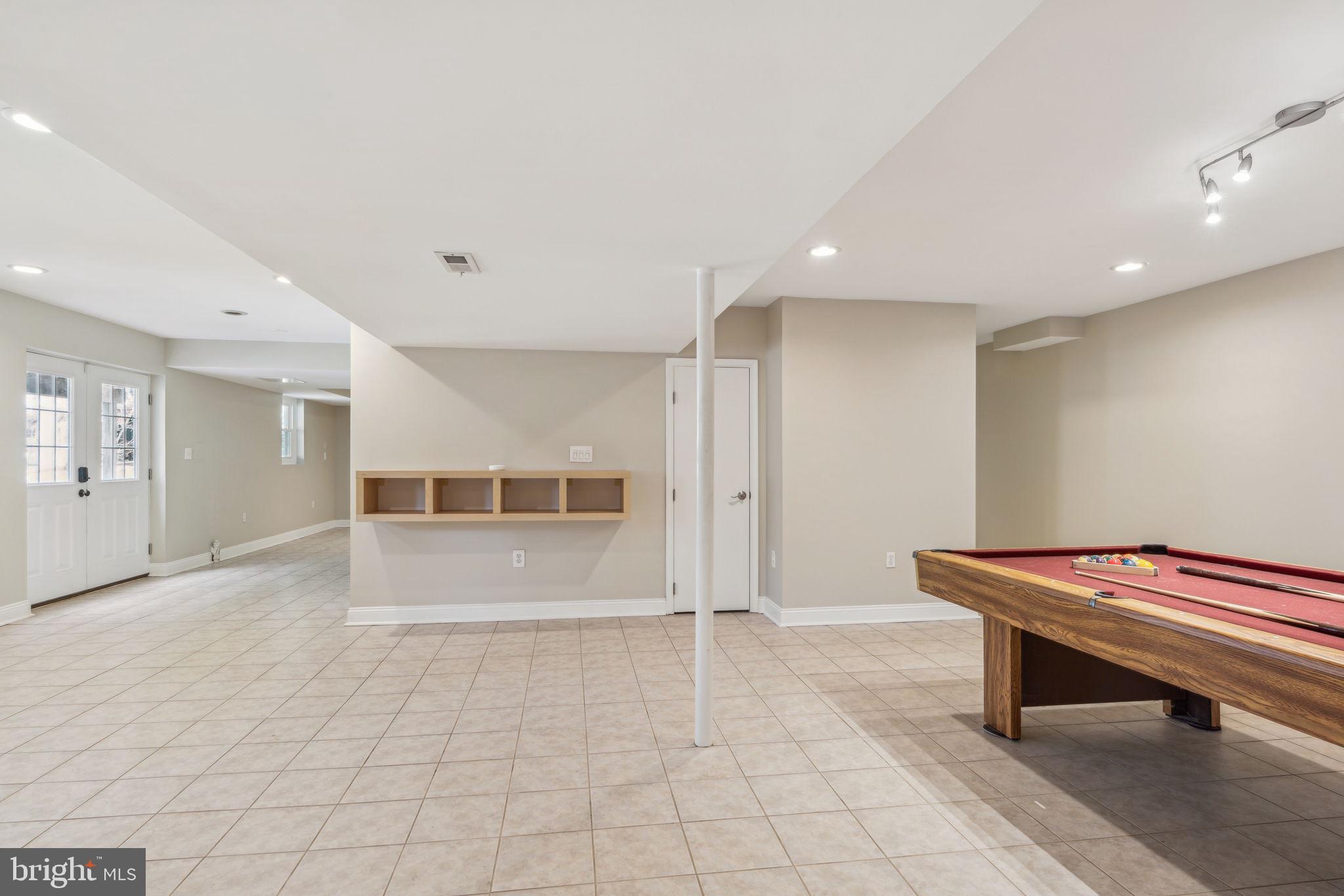 VILLAGE OF HICKORY RIDGE - Residential