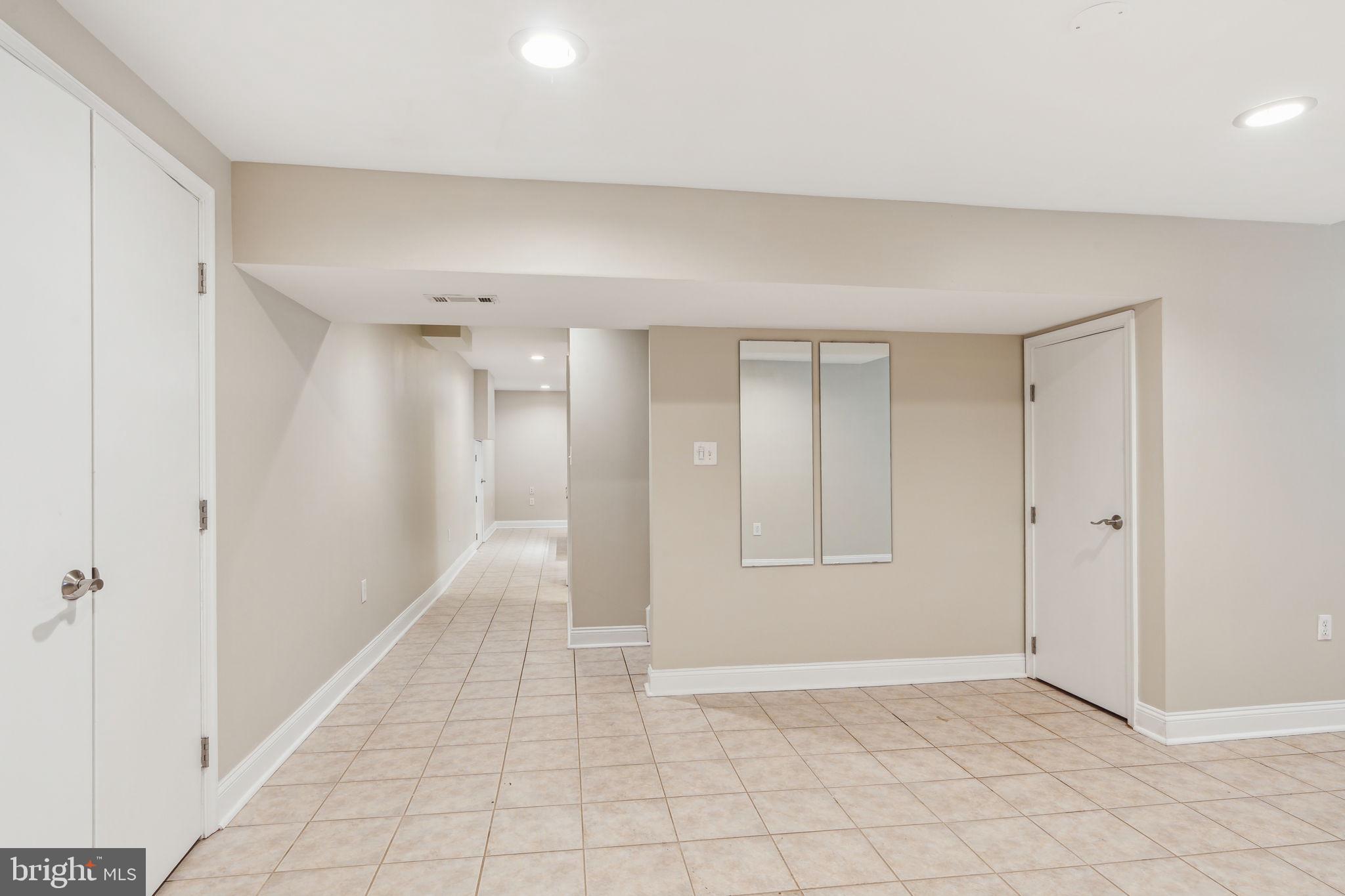 VILLAGE OF HICKORY RIDGE - Residential