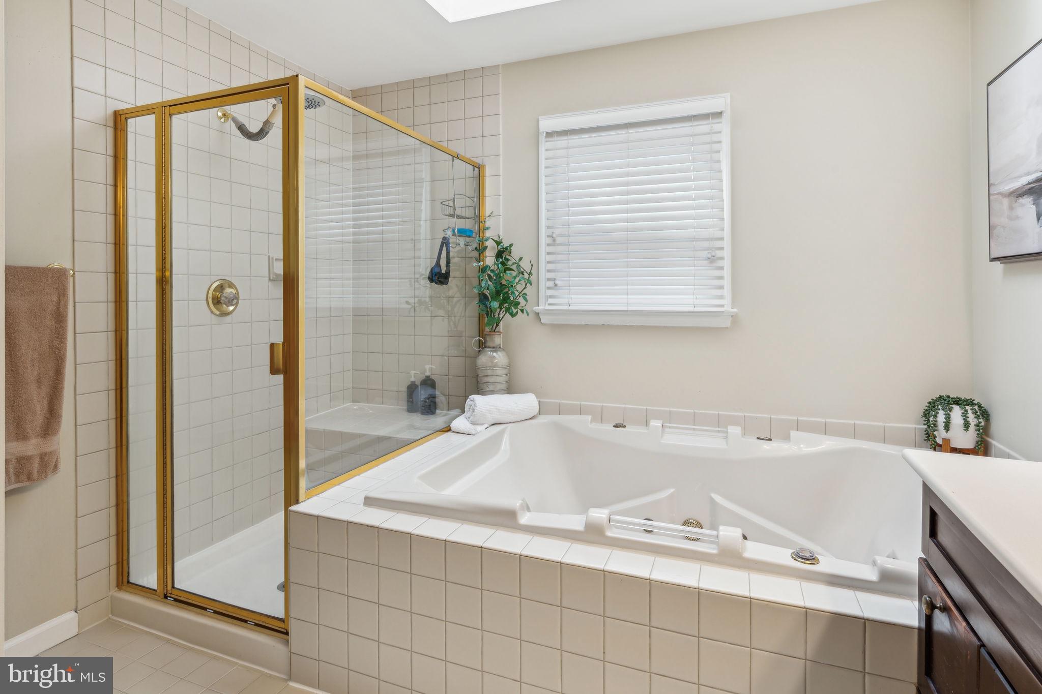 VILLAGE OF HICKORY RIDGE - Residential