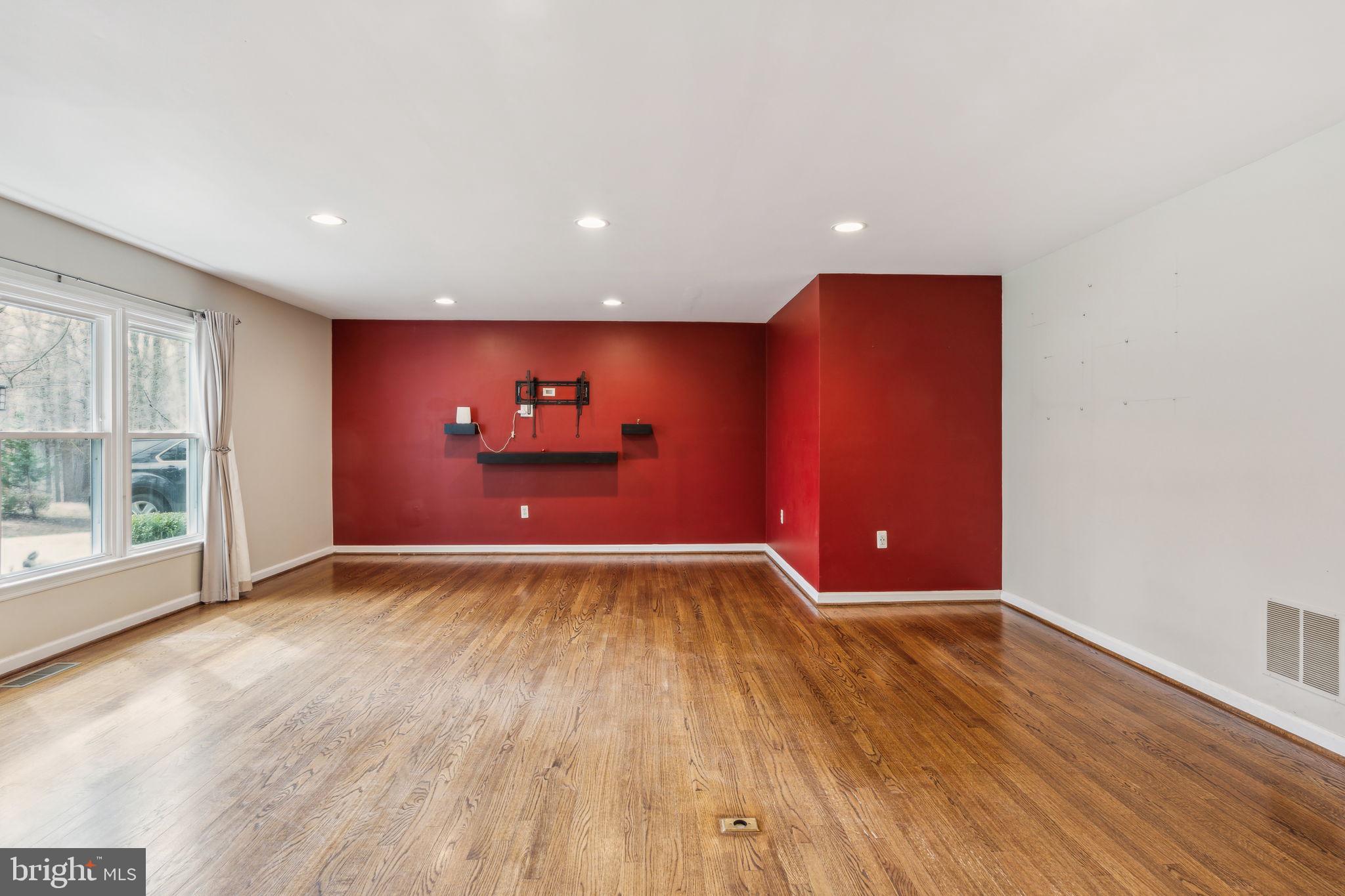 VILLAGE OF HICKORY RIDGE - Residential