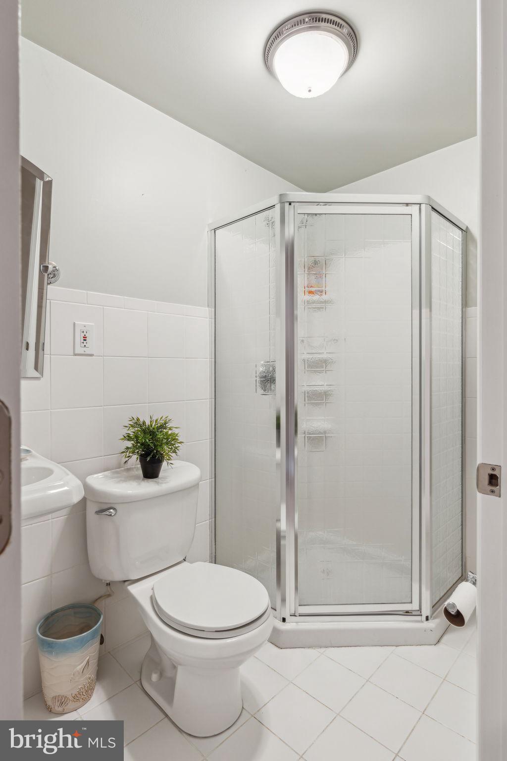 VILLAGE OF HICKORY RIDGE - Residential