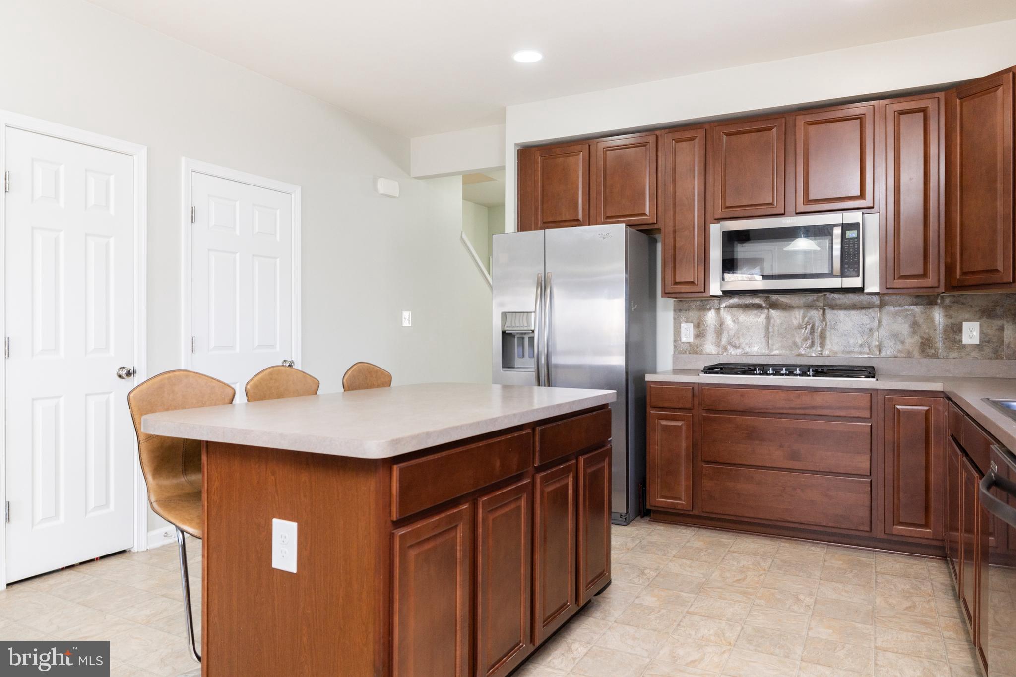 MEADOWS EDGE - Residential