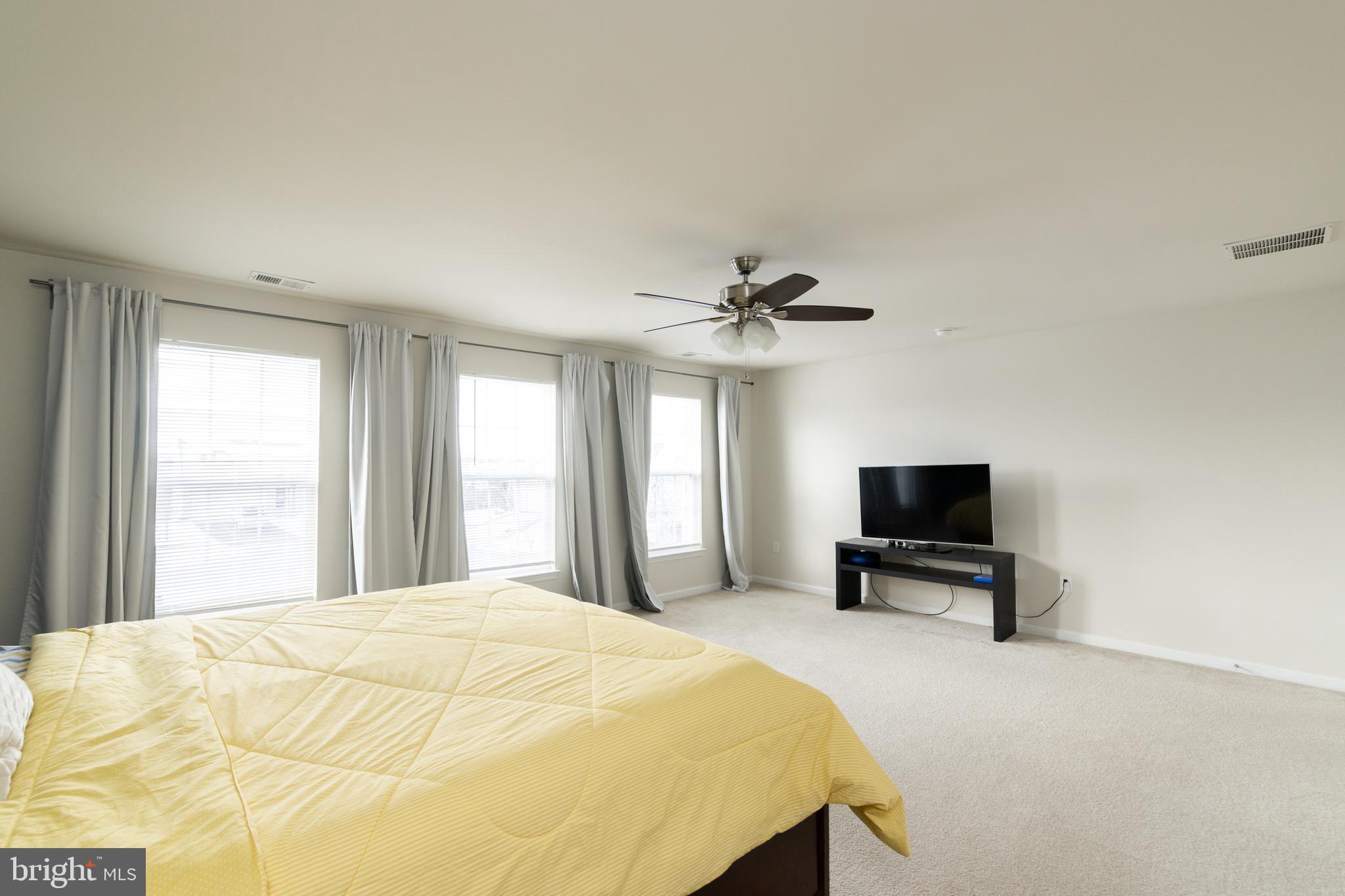 MEADOWS EDGE - Residential