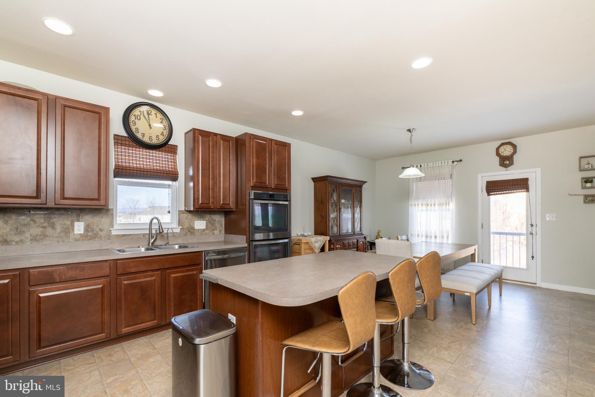 MEADOWS EDGE - Residential