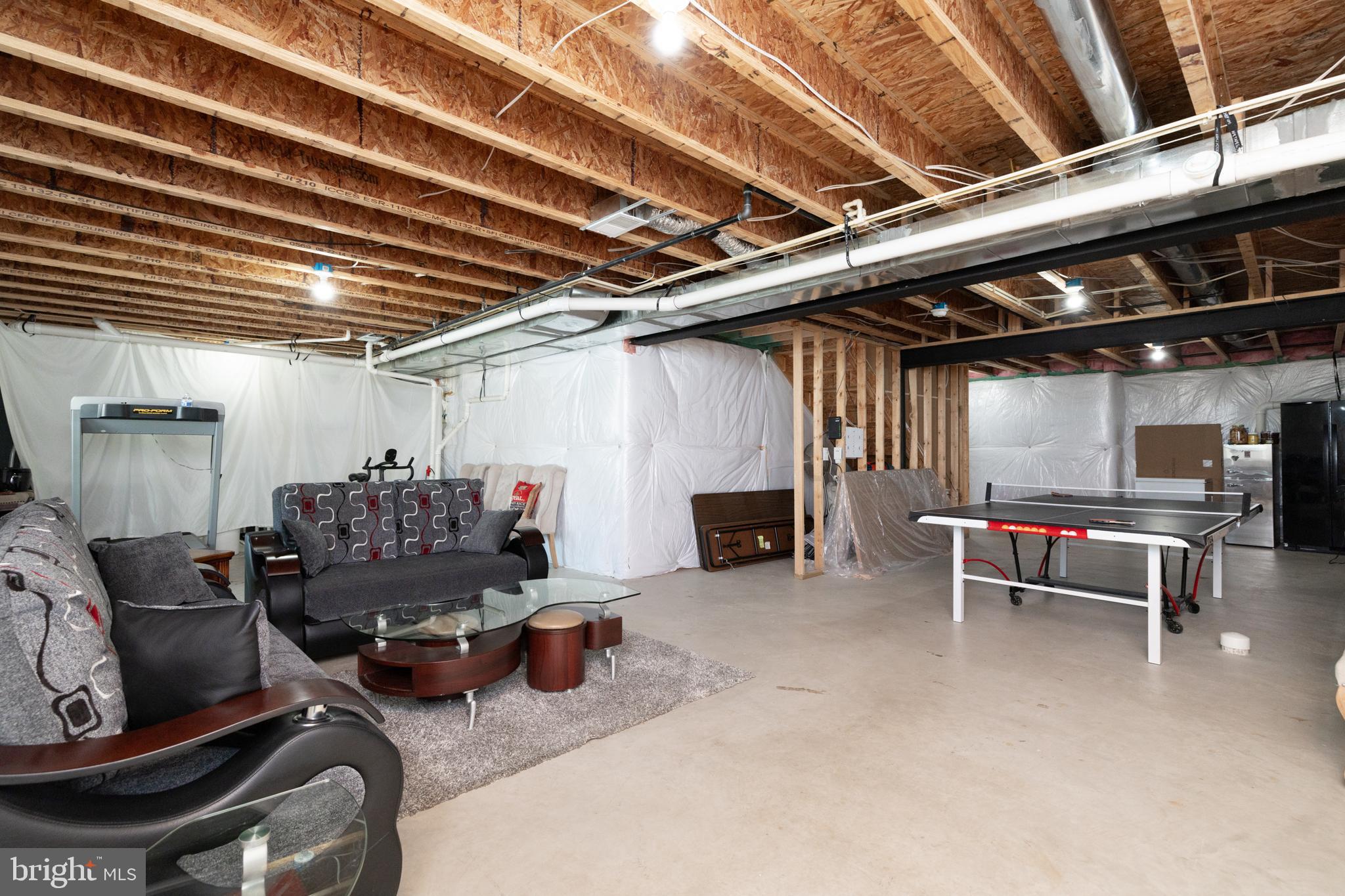 MEADOWS EDGE - Residential