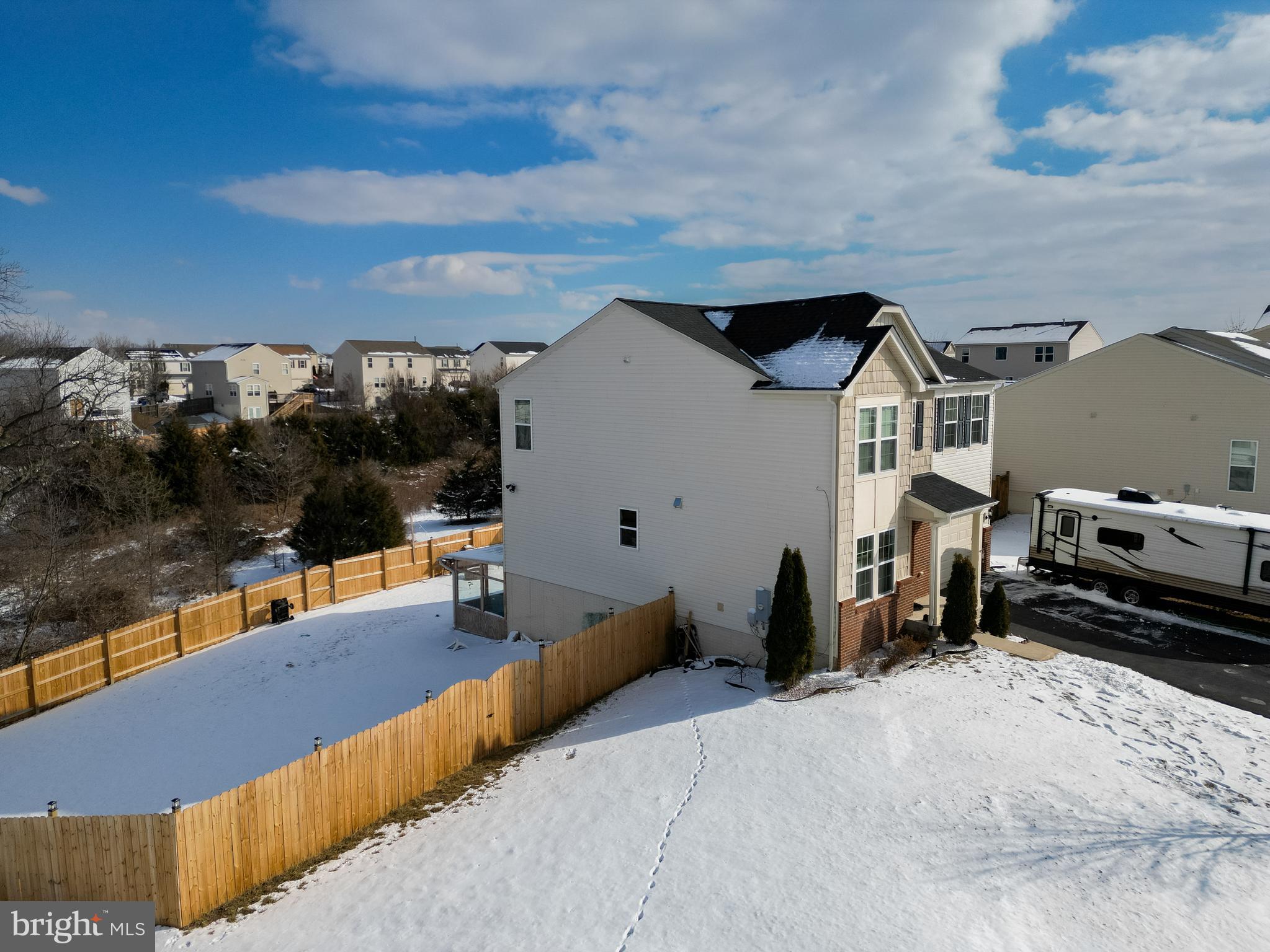 MEADOWS EDGE - Residential