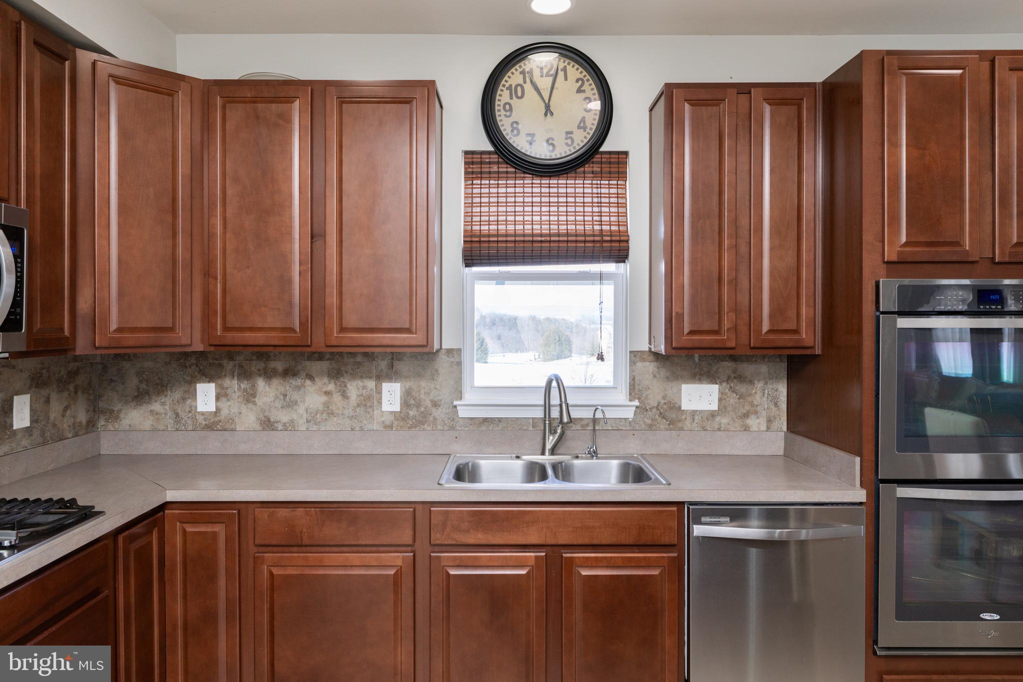 MEADOWS EDGE - Residential