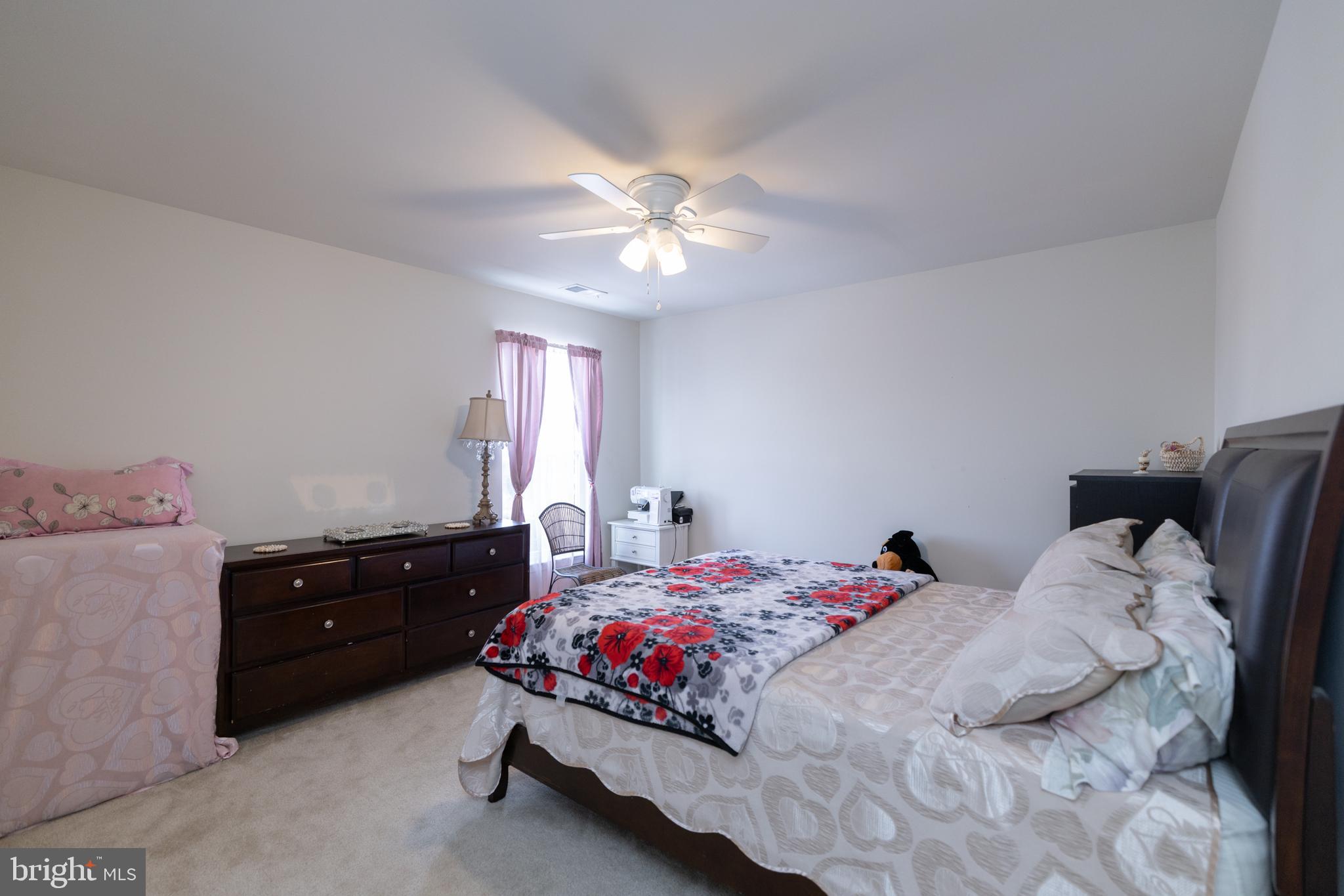 MEADOWS EDGE - Residential