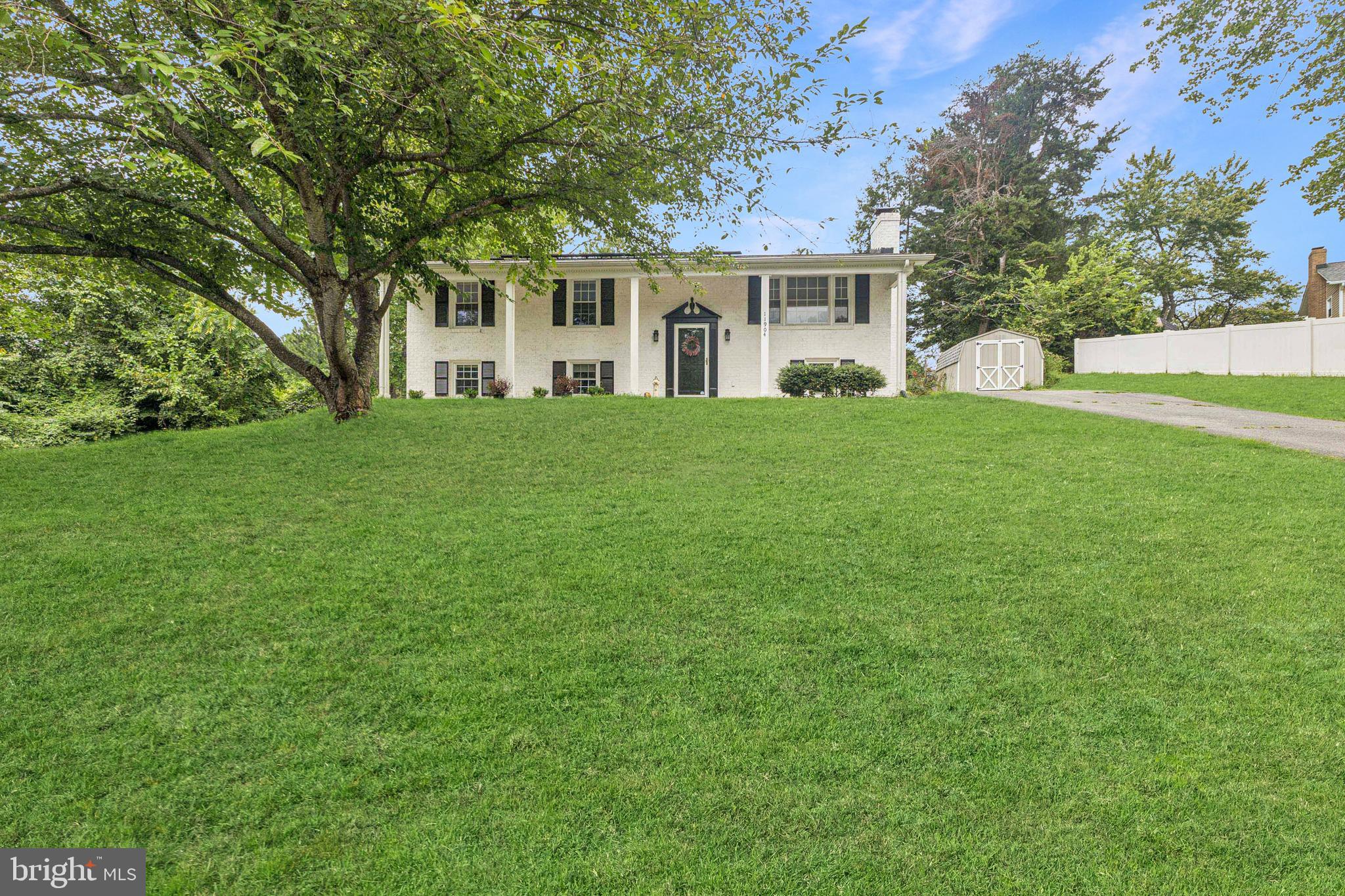 SHERATON HILLS - Residential