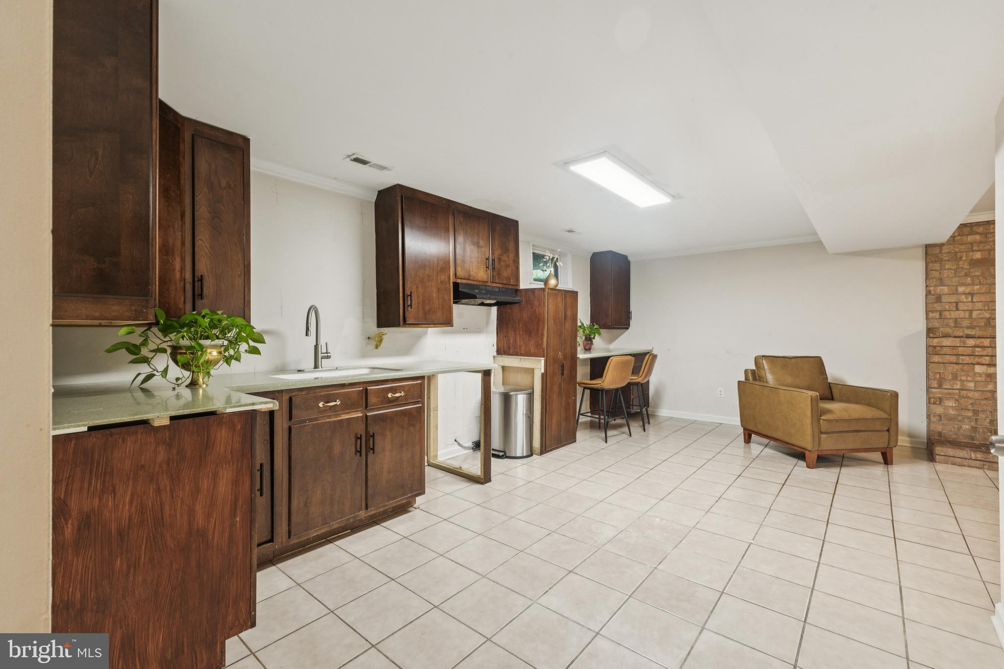 SHERATON HILLS - Residential