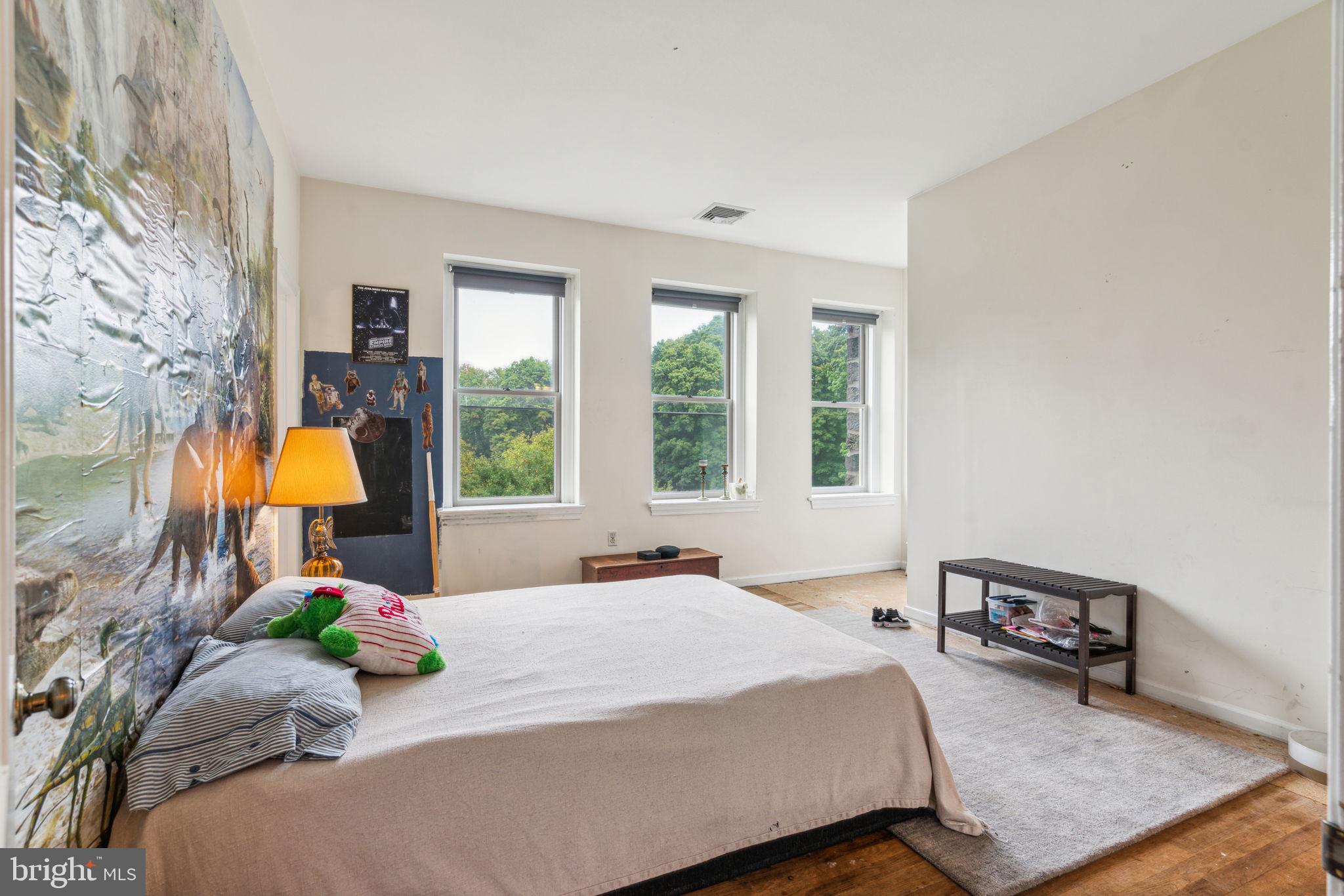 CHESTNUT HILL - Residential