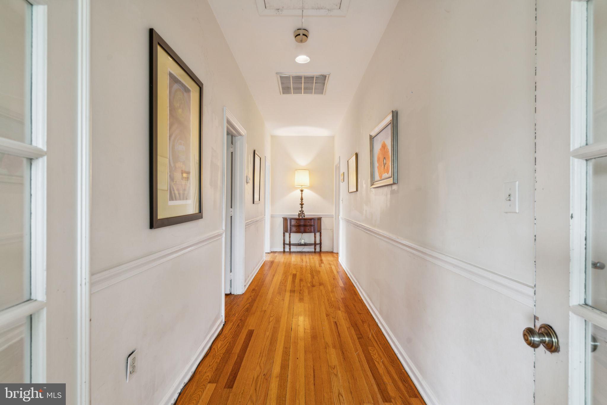 CHESTNUT HILL - Residential