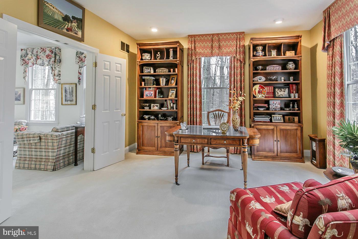 BUTTONWOOD FARMS - Residential