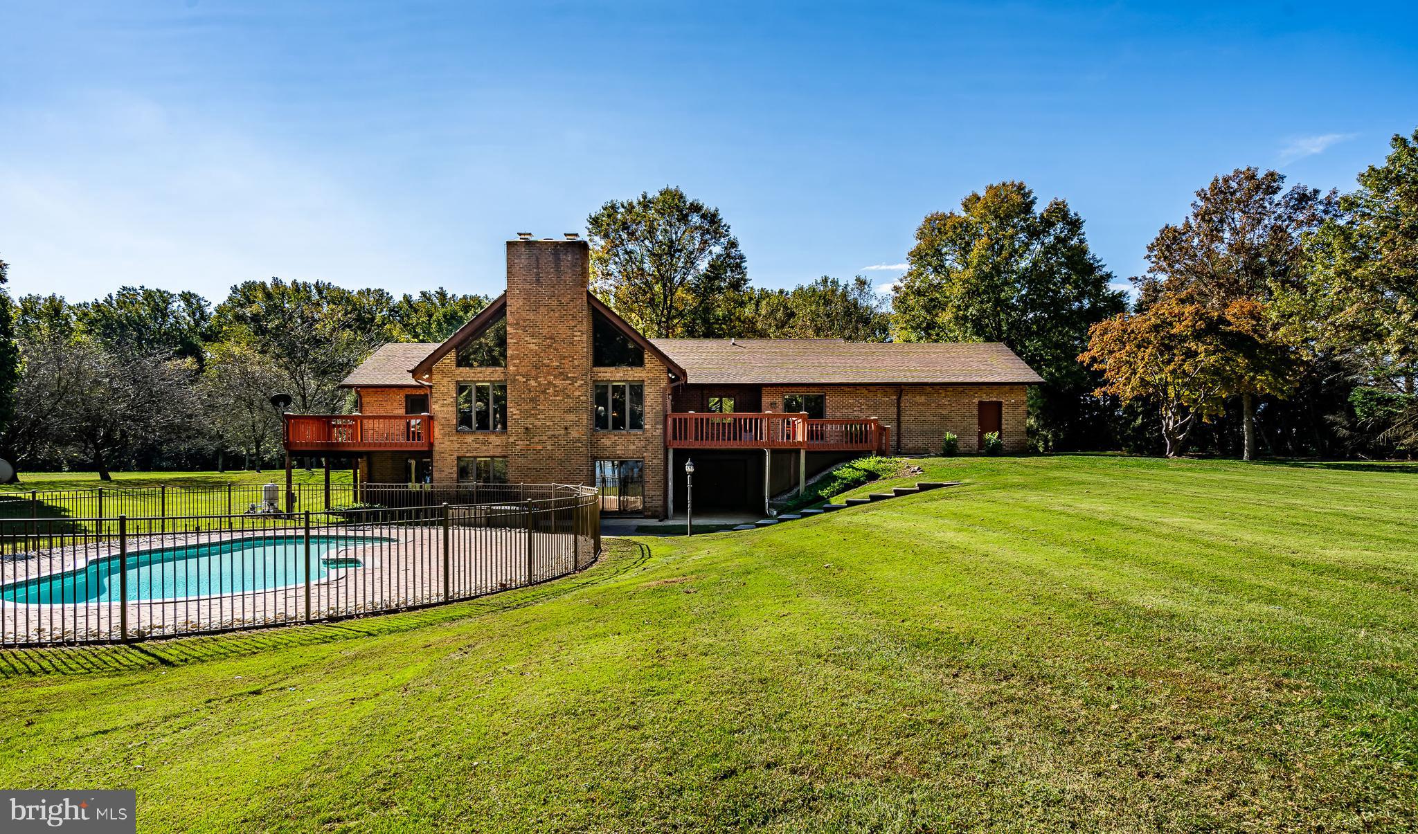 BATTERY POINT FARMS - Residential