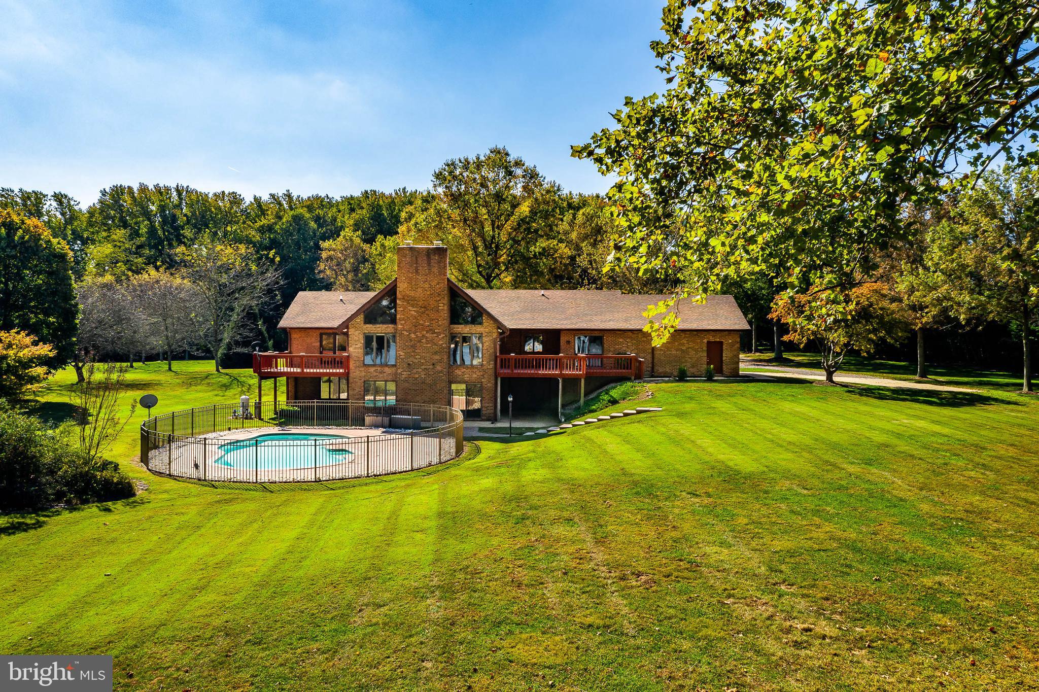 BATTERY POINT FARMS - Residential