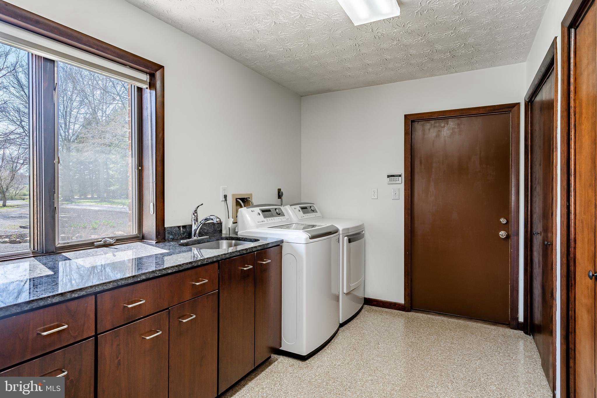 BATTERY POINT FARMS - Residential