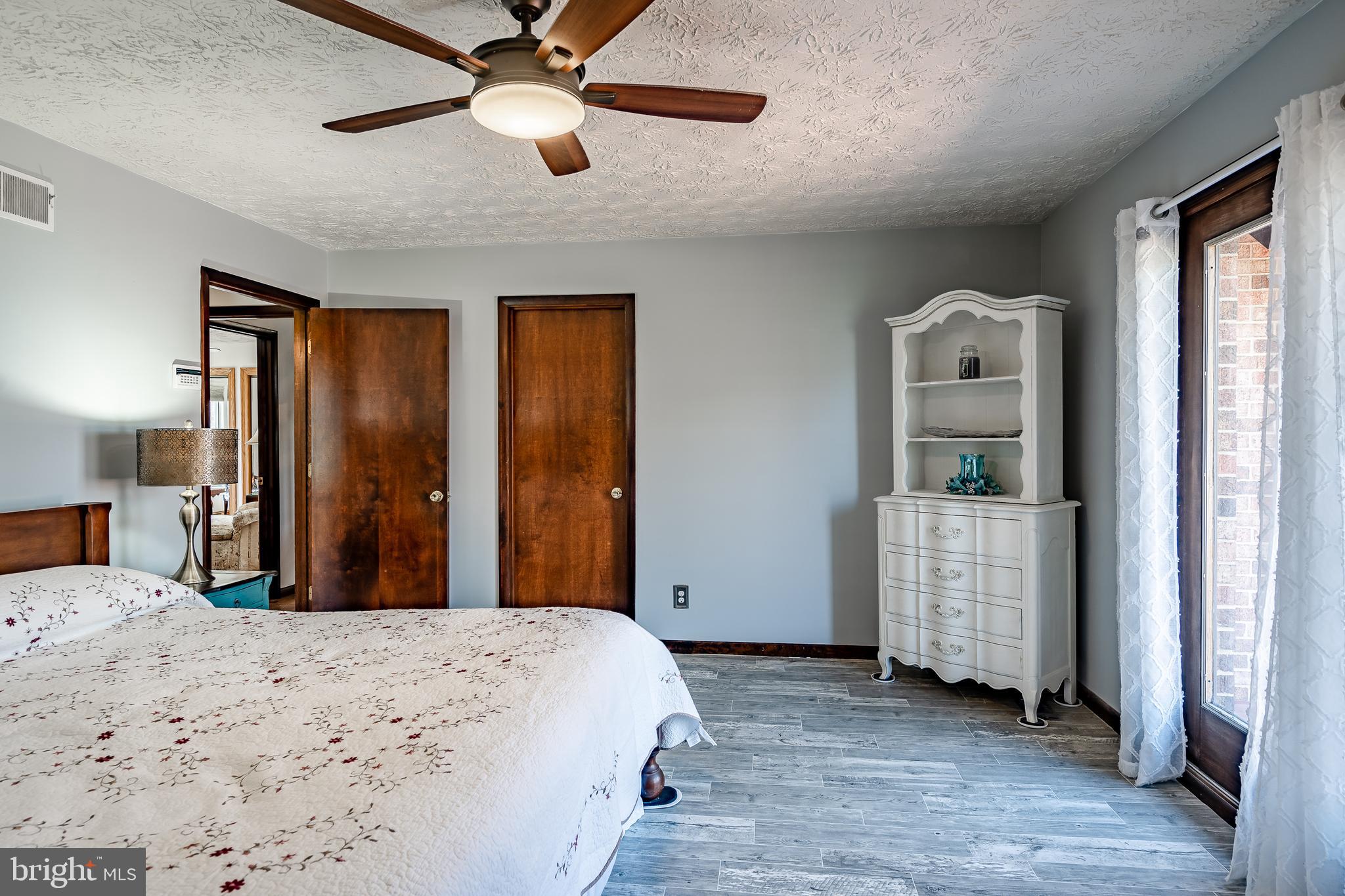 BATTERY POINT FARMS - Residential