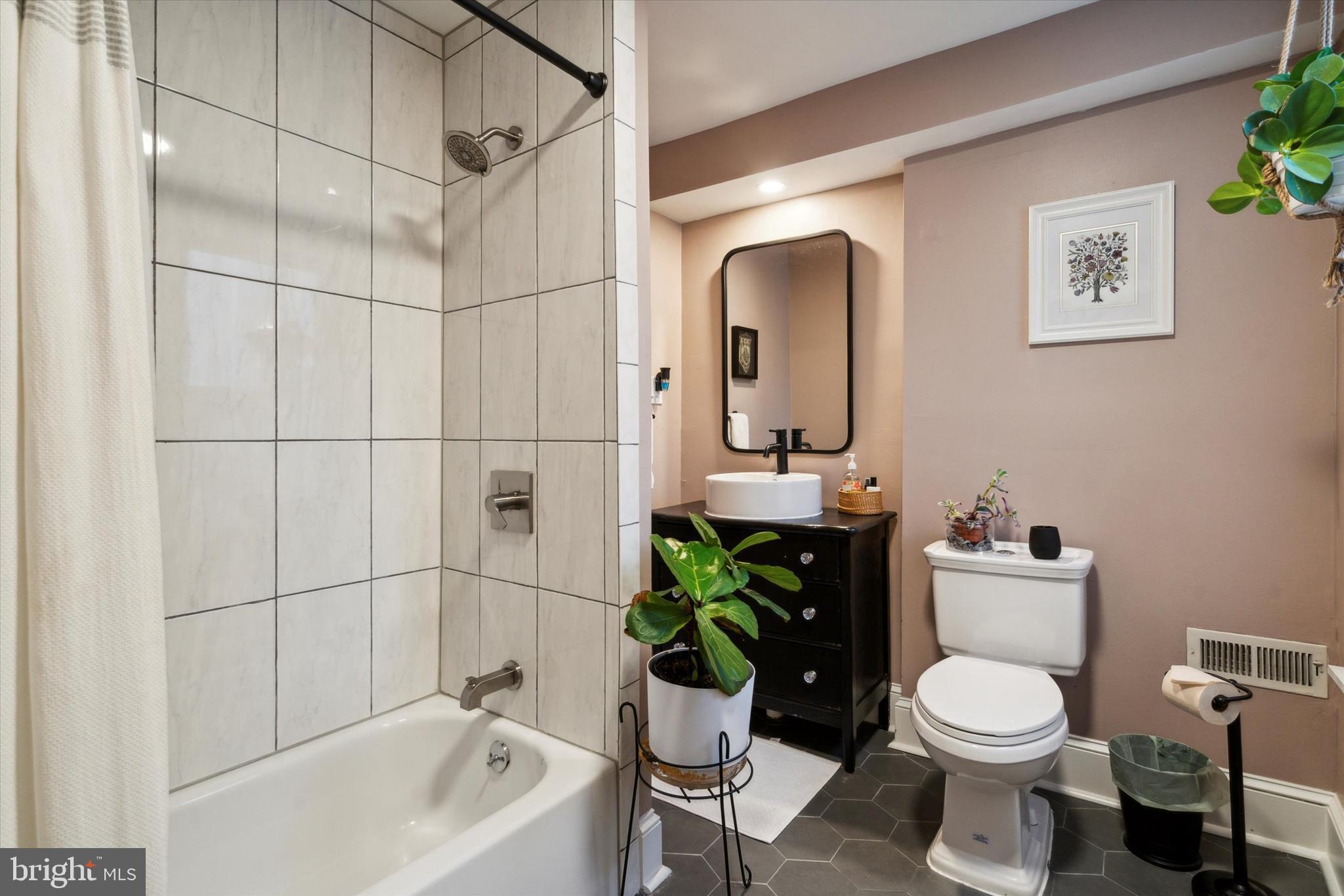 FRANCISVILLE - Residential