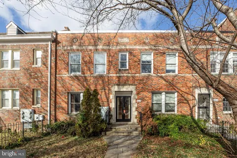 MLS: DCDC2173986
