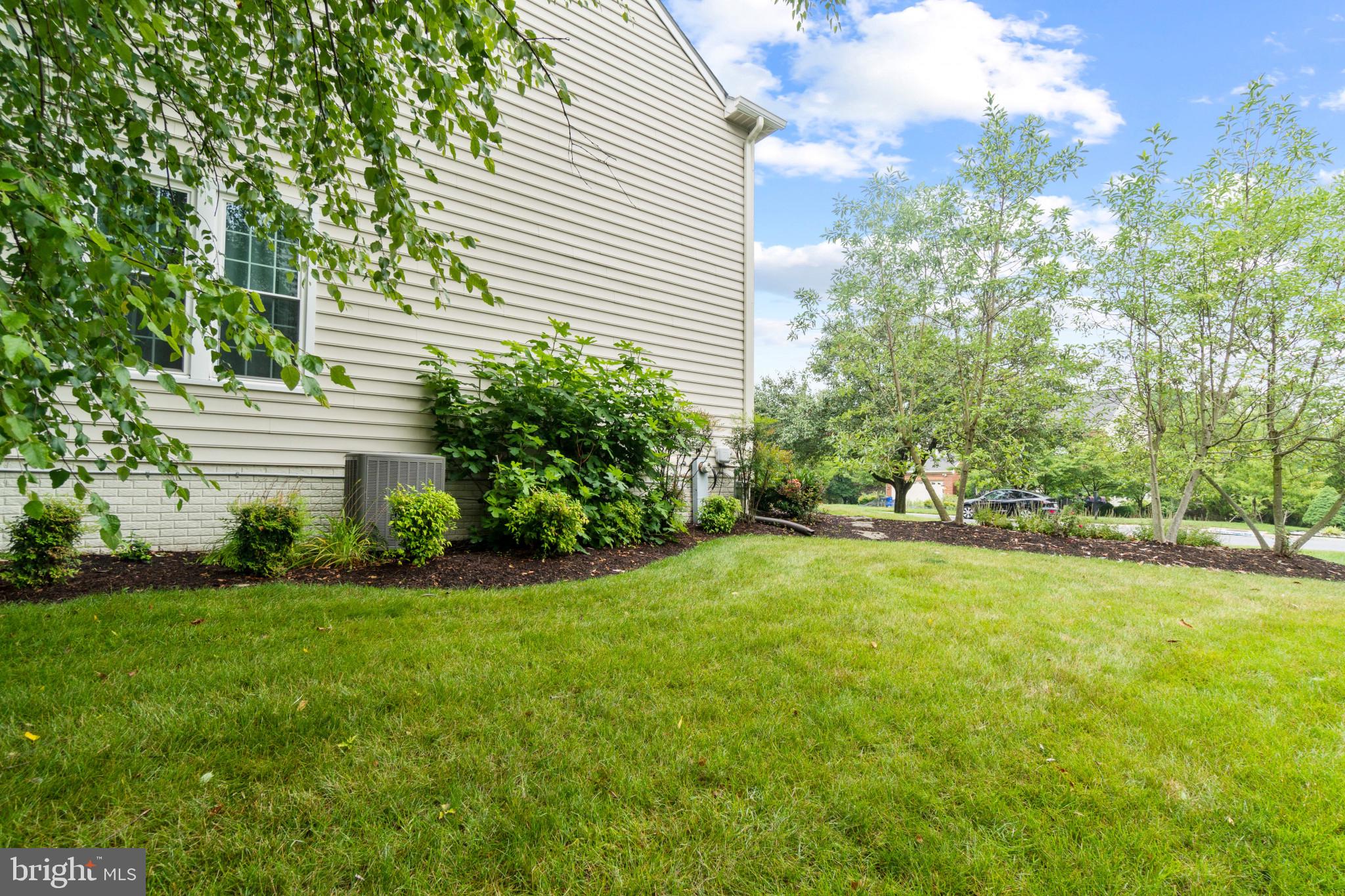 CRESTWOOD - Residential