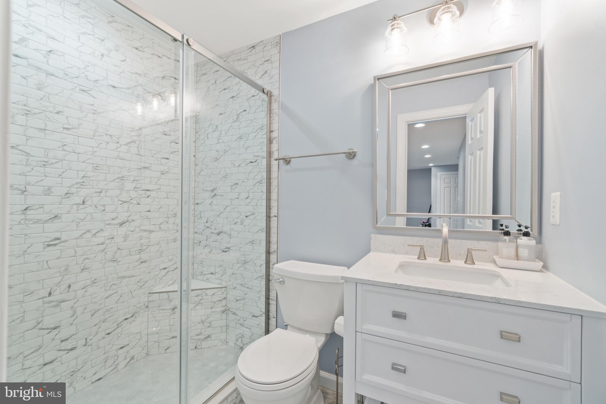 CRESTWOOD - Residential