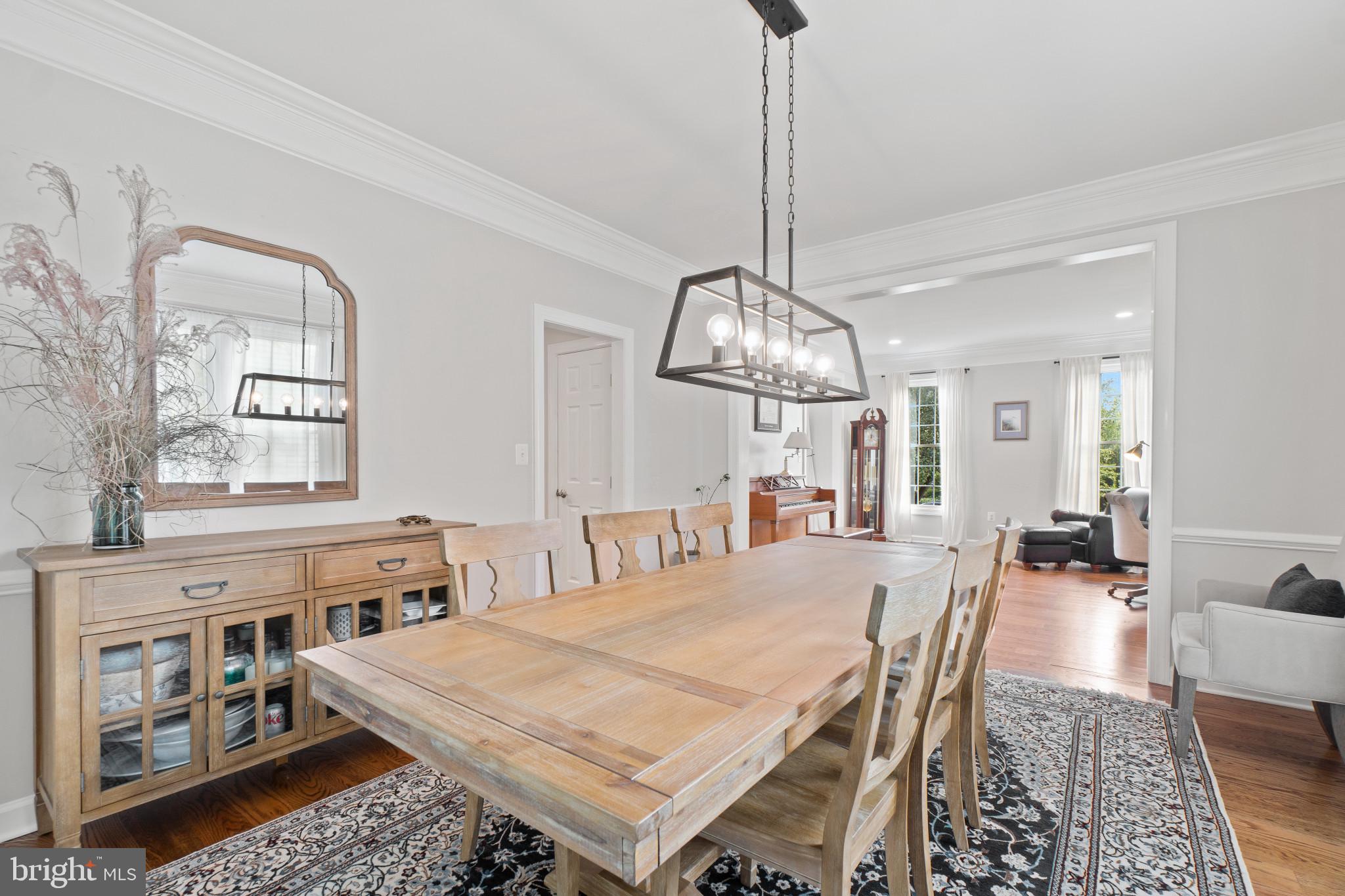 CRESTWOOD - Residential