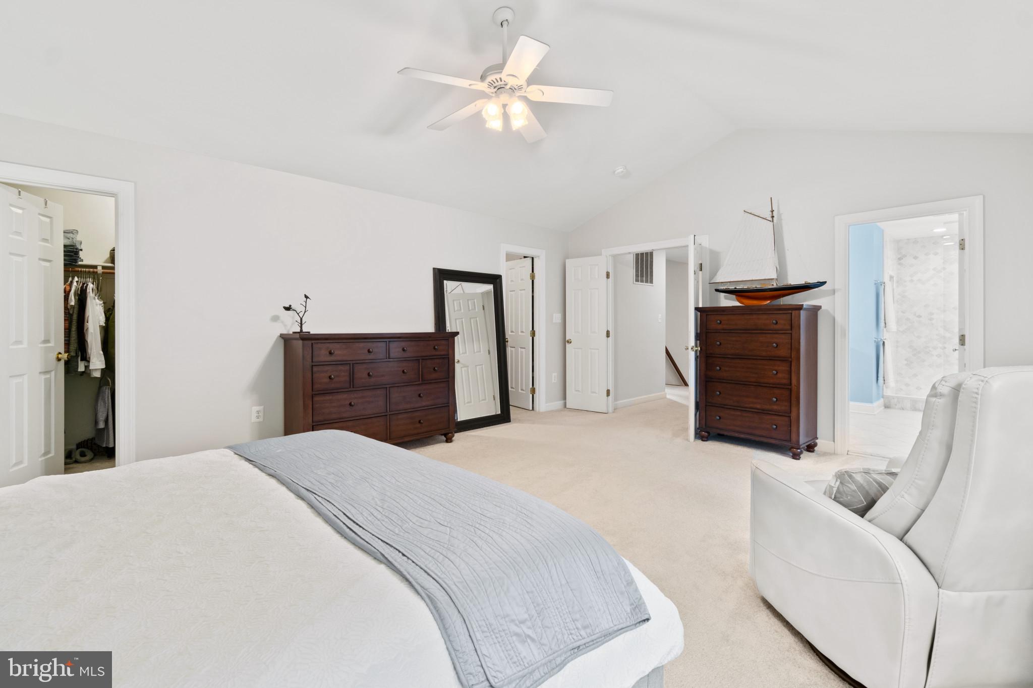 CRESTWOOD - Residential