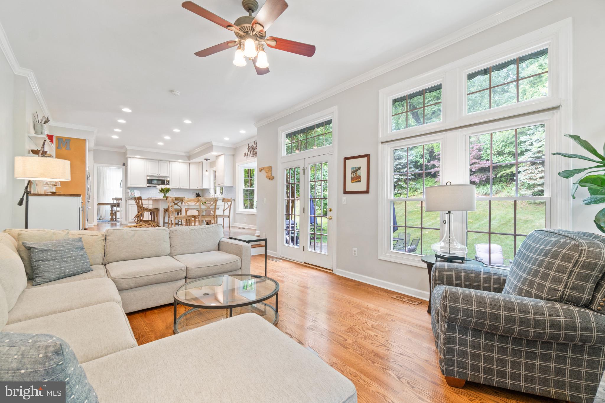 CRESTWOOD - Residential