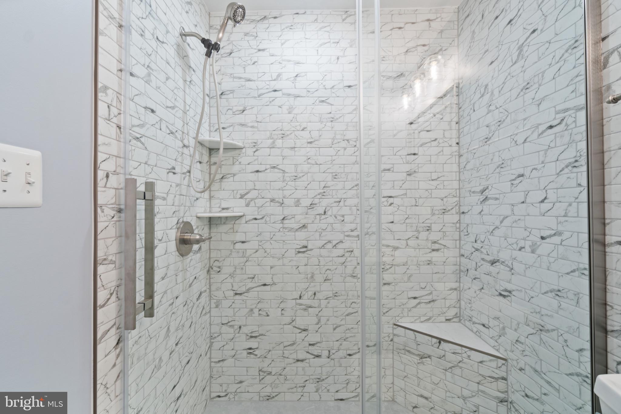 CRESTWOOD - Residential