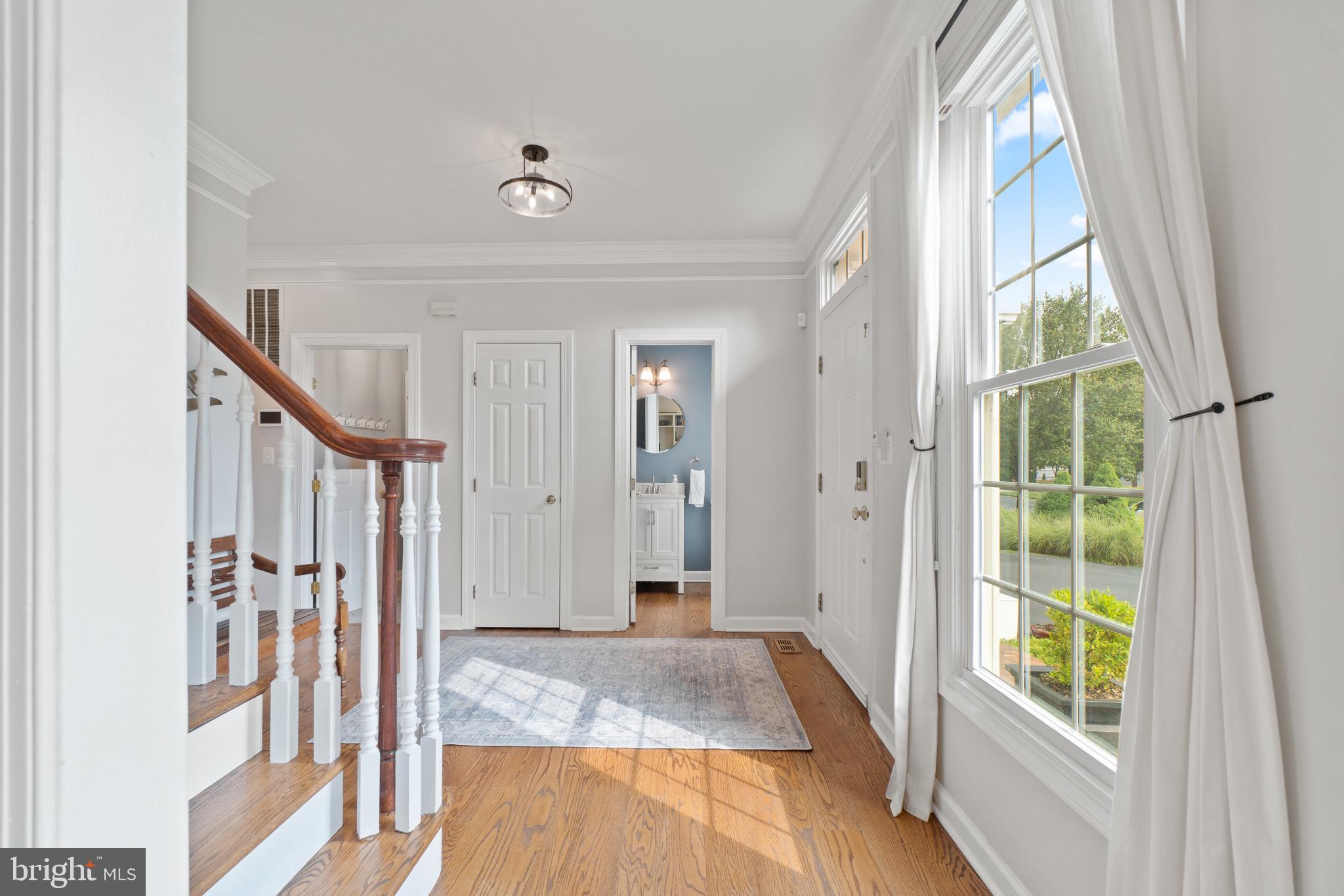 CRESTWOOD - Residential