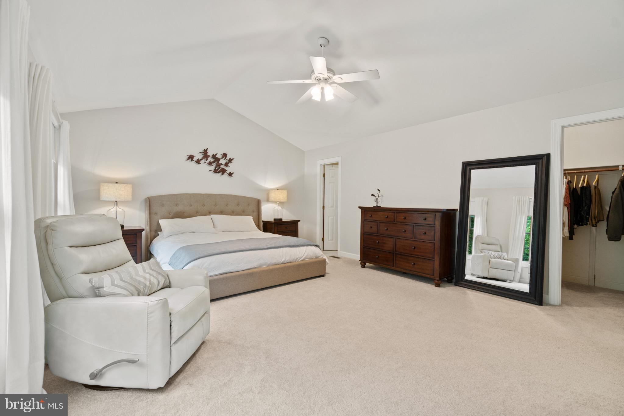 CRESTWOOD - Residential